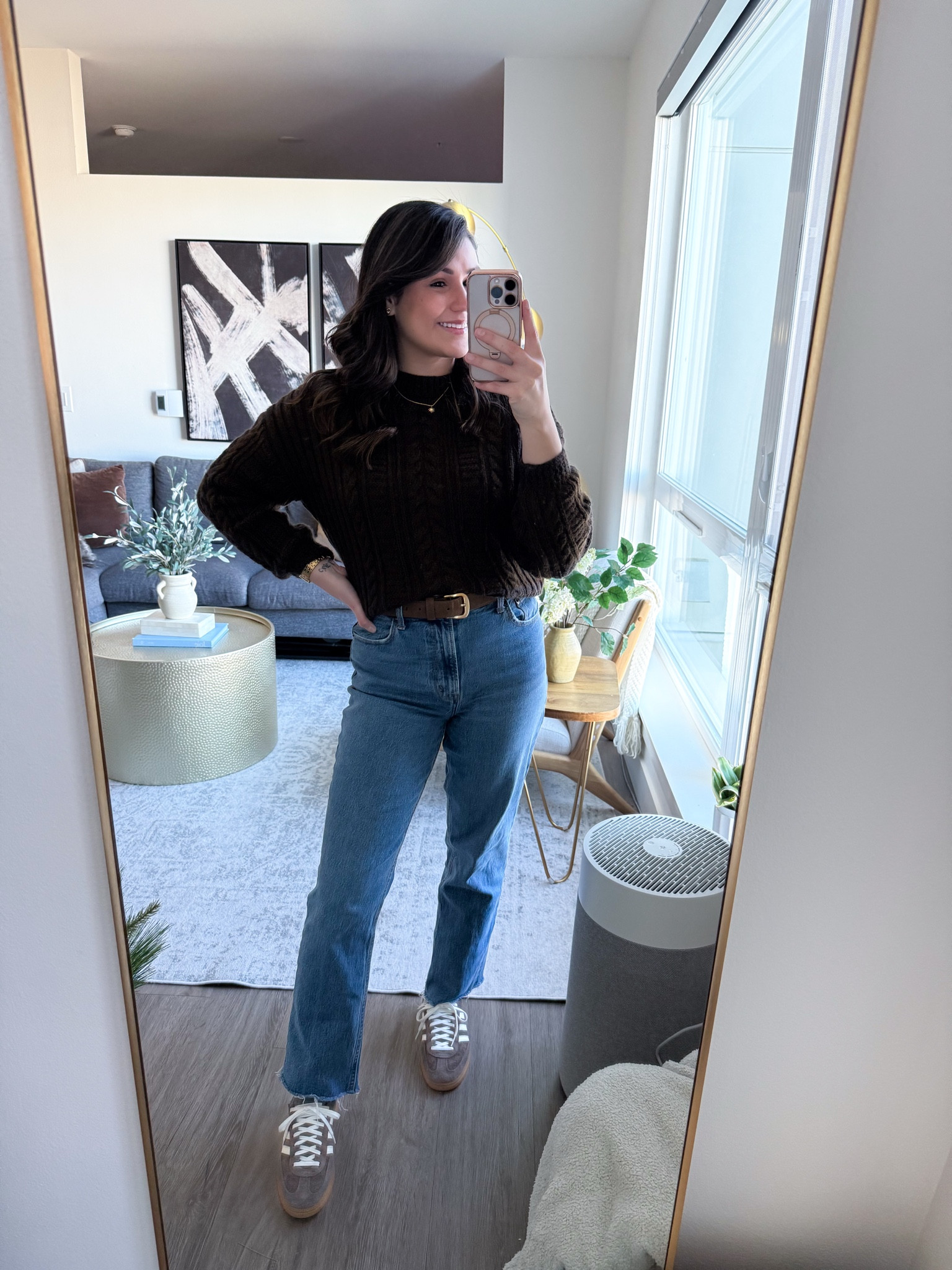 a little chocolate brown moment 🤎

spring transition outfit ideas | adidas spezial | spring outfit ideas | casual chic style | everyday style | effortless chic | suede | minimal style 

Sweater: sold out, linked similar ones
Adidas Spezial: runs big, sized down half (I’m wearing 8 women/7 men)

#LTKShoeCrush #LTKStyleTip #LTKSeasonal