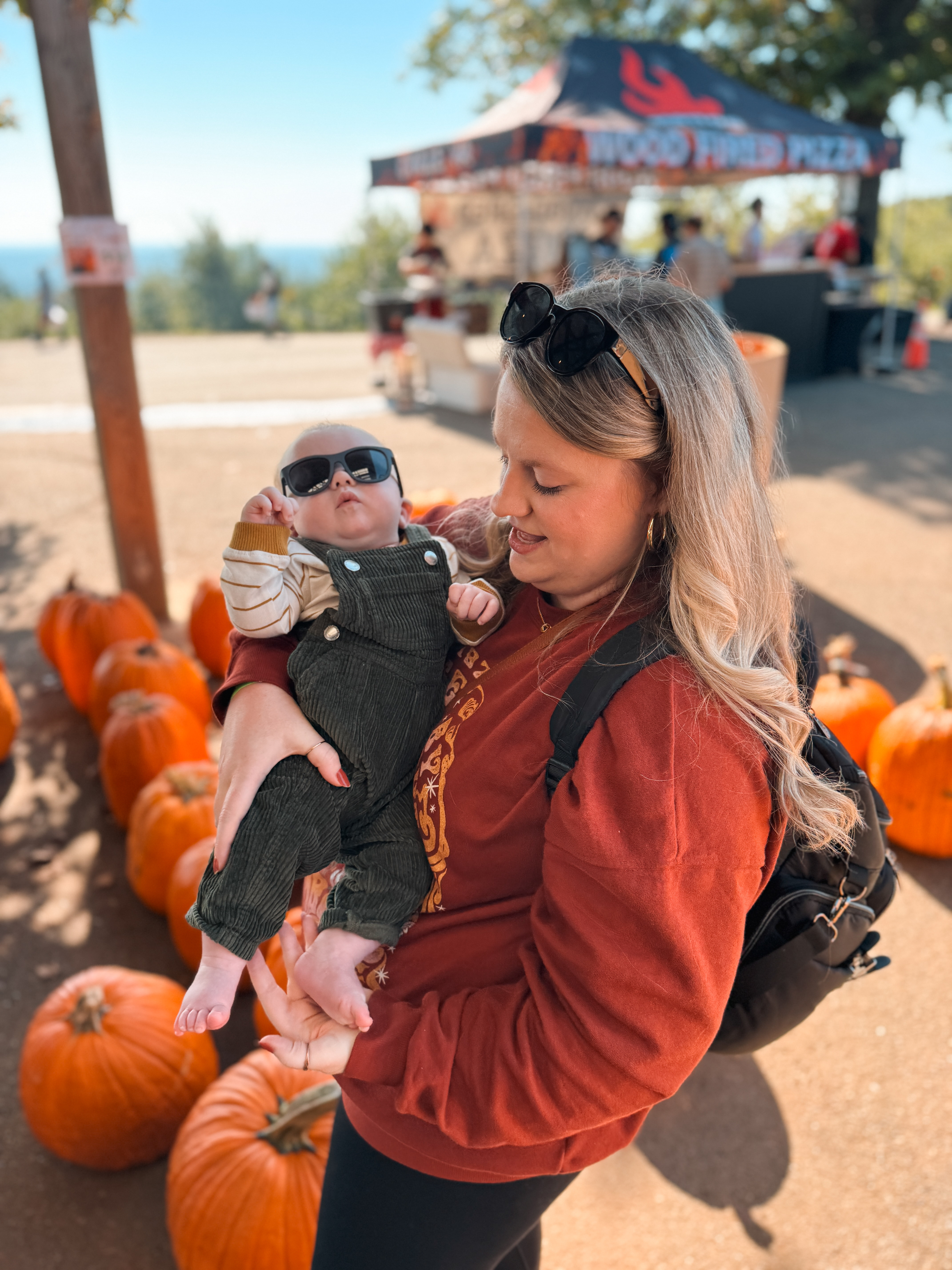 Fall days 🧡 apple picking outfits for mom and baby 