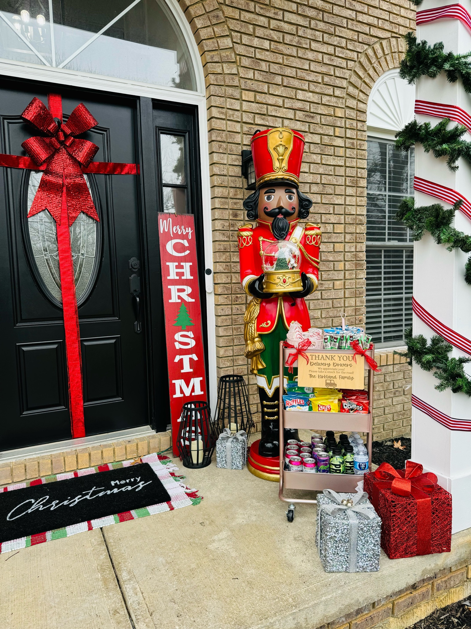 I’m obsessed with our giant nutcrackers! They both look so cute outside of our home 

#LTKHoliday #LTKSeasonal