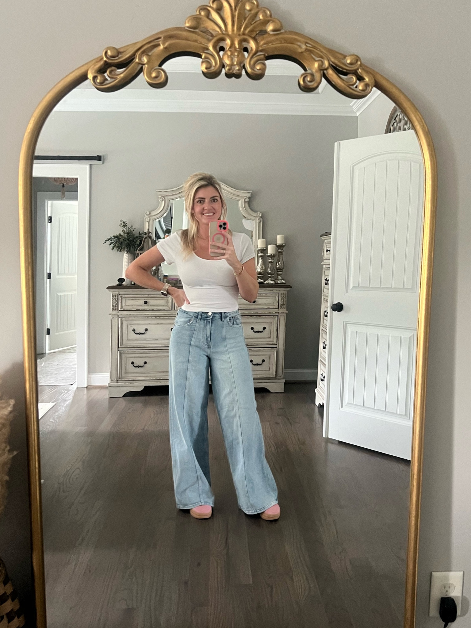 Ootd
Top Amazon Small
Jeans Amazon 26 could have sized down to a 25. Stretch with wear
Fit tts imo but probably could of sized down
Shoes adidas 7.5

#LTKStyleTip #LTKBeauty #LTKFindsUnder50