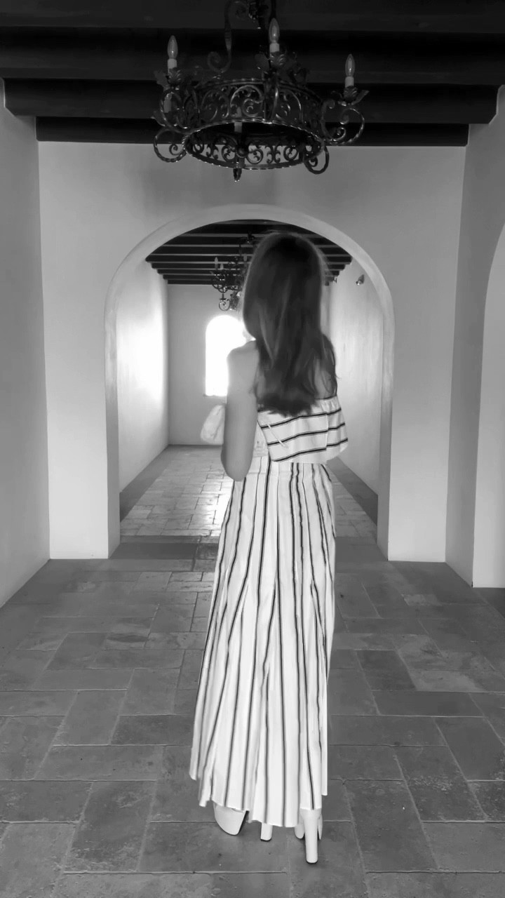 The most perfect summer outfit! Can’t wait to wear for the fourth. Skirt runs a bit big on me but took XS in both the pieces. Also love the Barbie inspired pieces from Bloomingdale’s linked below. Also, until 6/25 get a $25 gift card when you spend $125, $50 gift card when you spend $250, $100 gift card when you spend $400, $125 gift card when you spend $500, $300 gift card when you spend $1,000, $600 gift card when you spend $2,000+

@Bloomingdales #Bloomingdales #ad @shop.ltk #liketkit


#LTKunder100 #LTKSeasonal #LTKFind