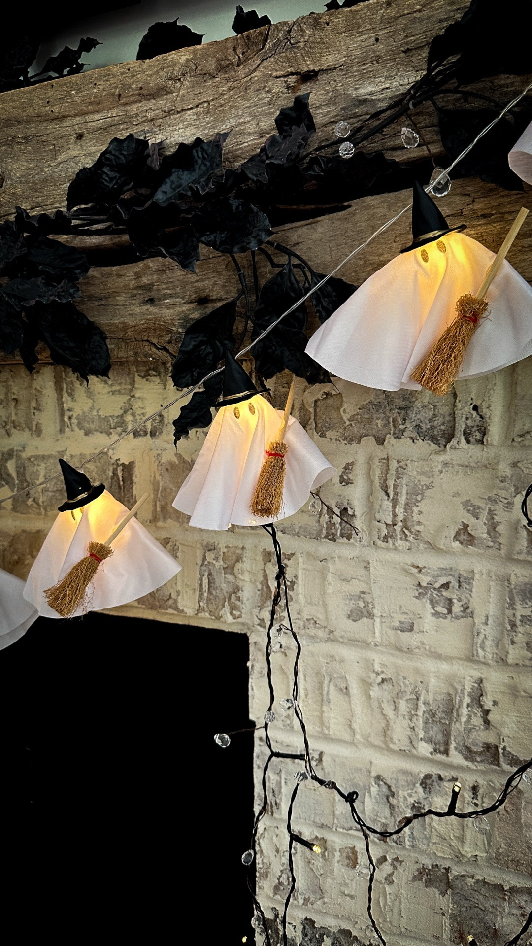 Ghost garland! 👻

#LTKSeasonal #LTKHome