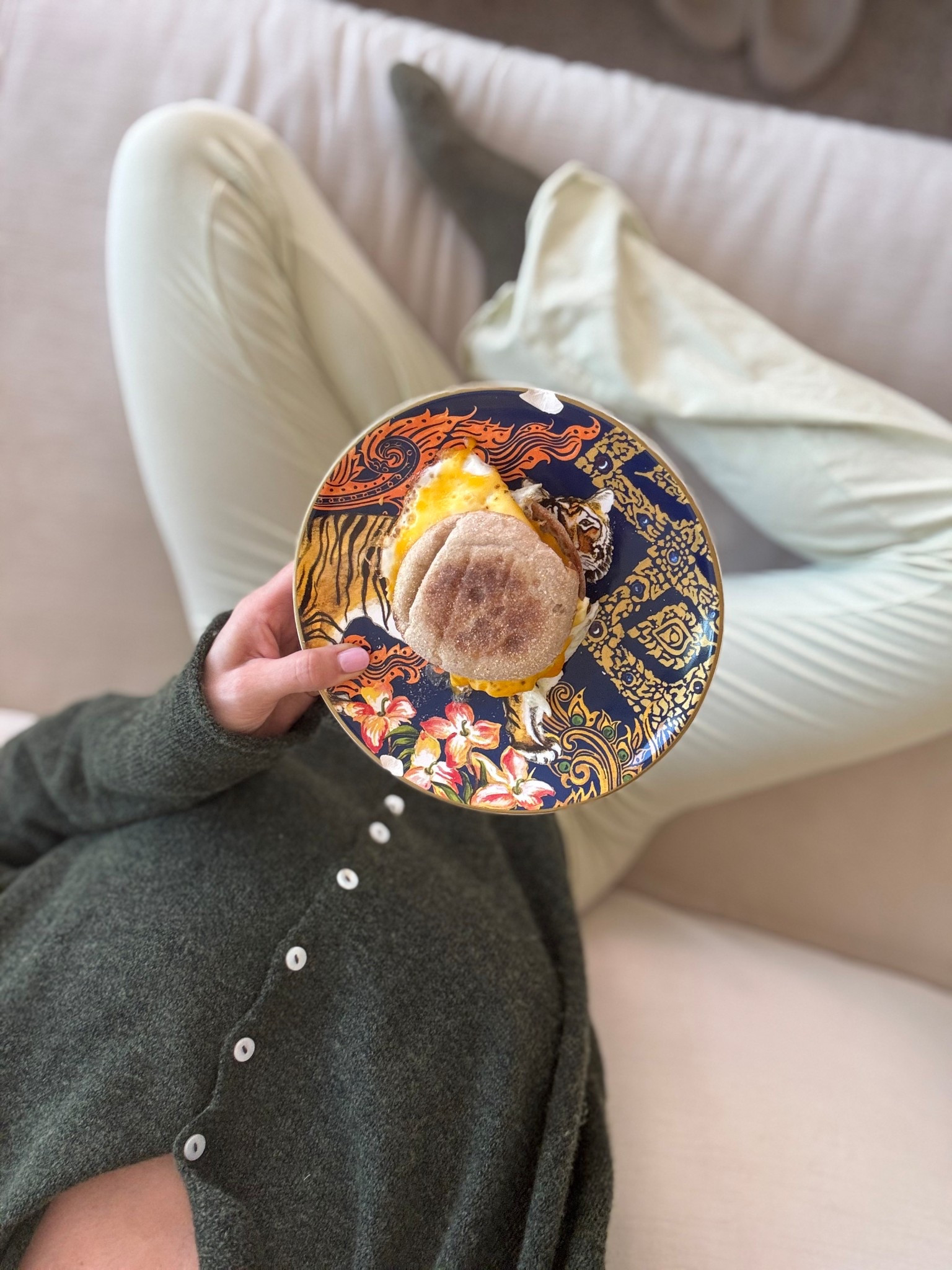 Best fold over leggings paired with a cardigan and I feel put together. With a breakfast sausage, egg, and cheese sandwich.

#LTKmomlife #LTKfoodie #LTKootd