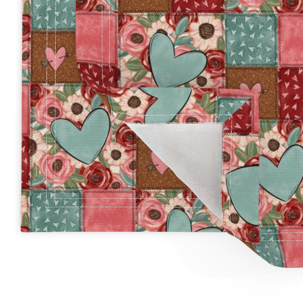 Placemat in Valentine Hearts Patchwork Quilt | Spoonflower