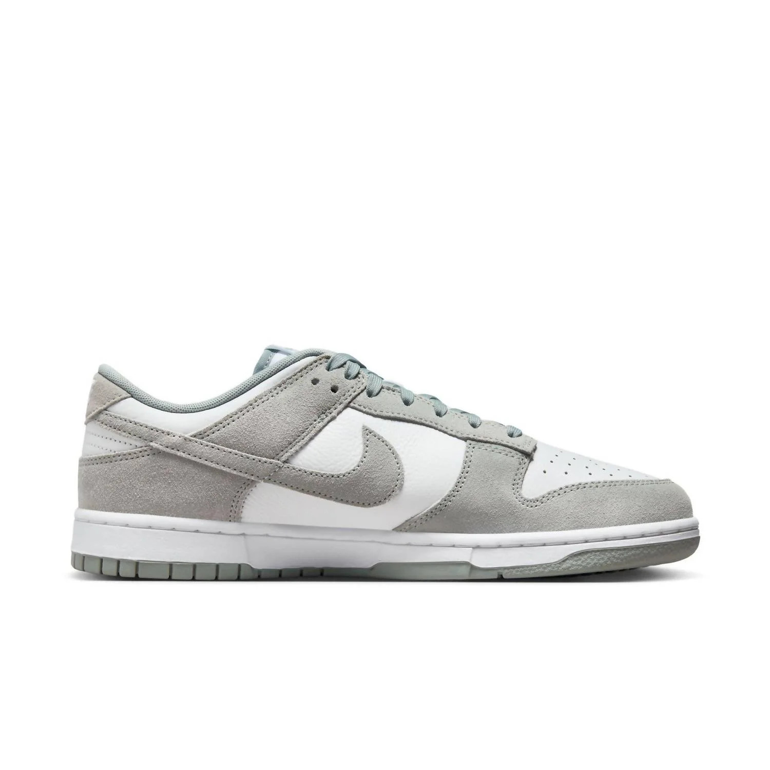 Men's Dunk Low Retro Se Sneaker In White/light Pumice | Shop Simon