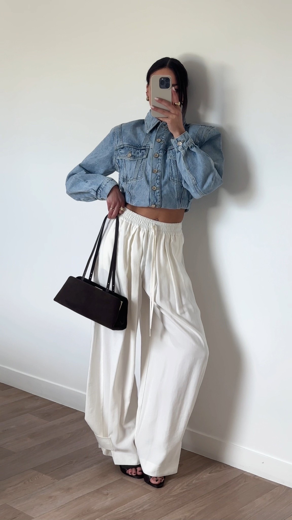 Love this combo 🤍✨
Wearing jacket in size xs 
Pant in size xs 

#LTKfrance #LTKeurope #LTKspring