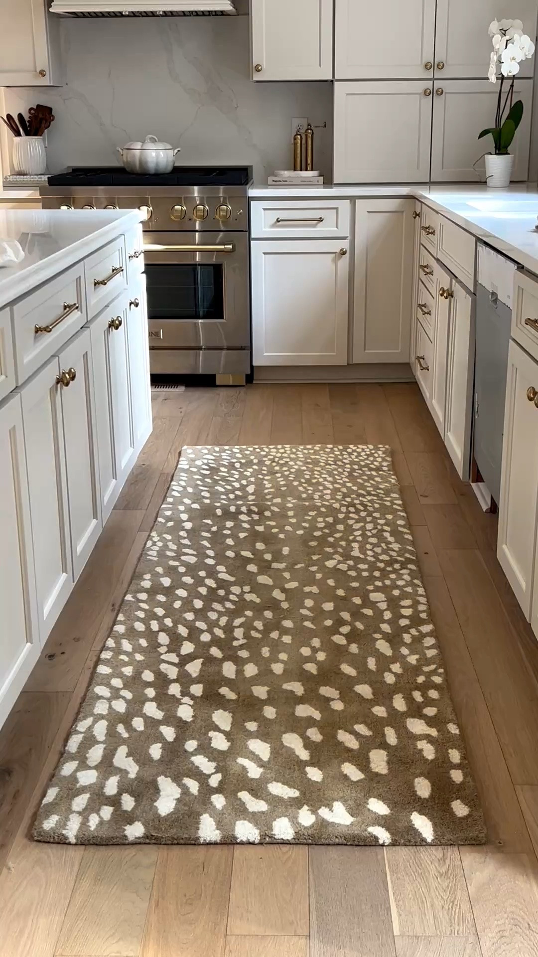In love with this runner! It added so much warmth to my kitchen 🤎

#LTKHome