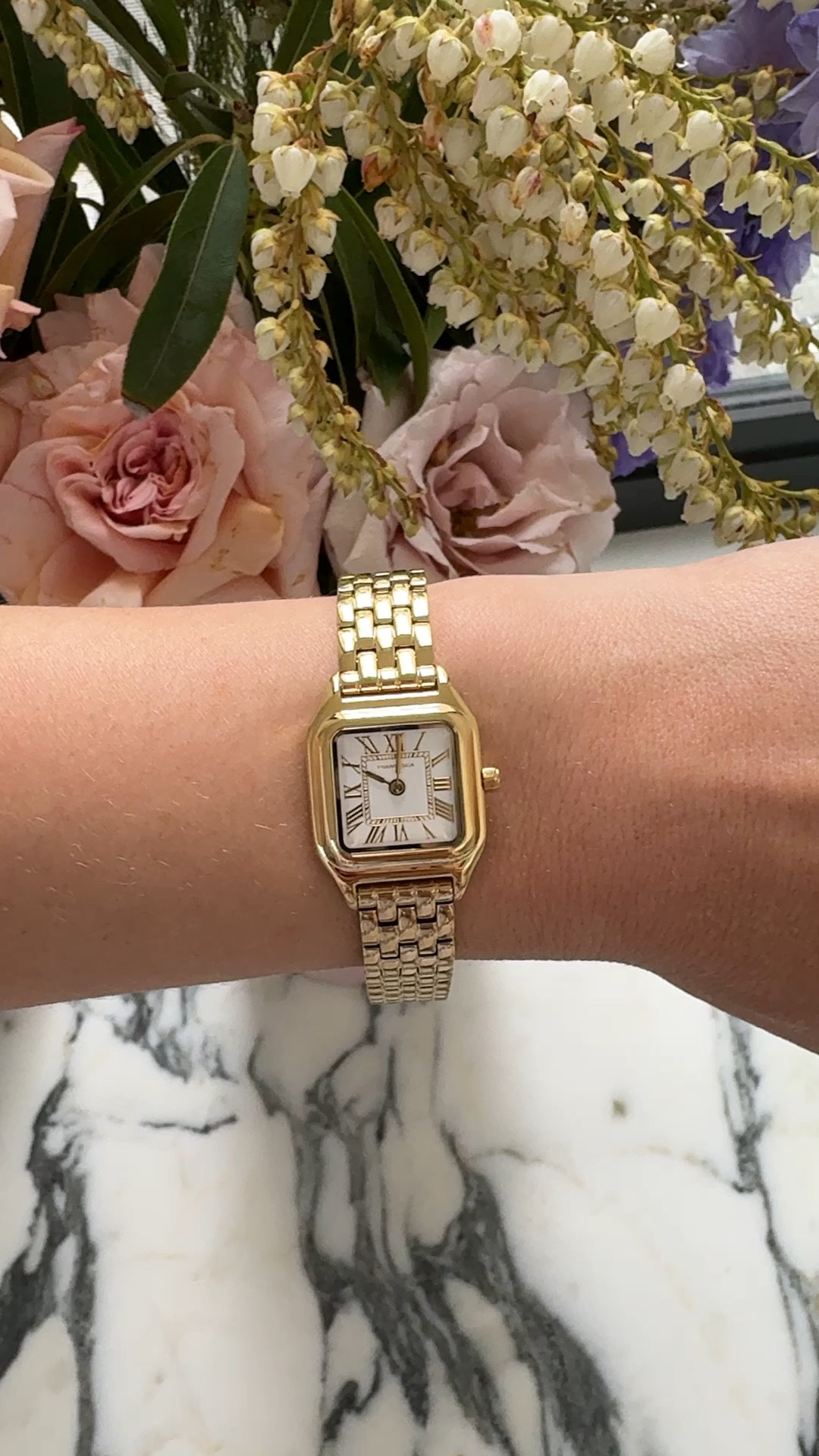 Stunning vintage inspired watch. ✨