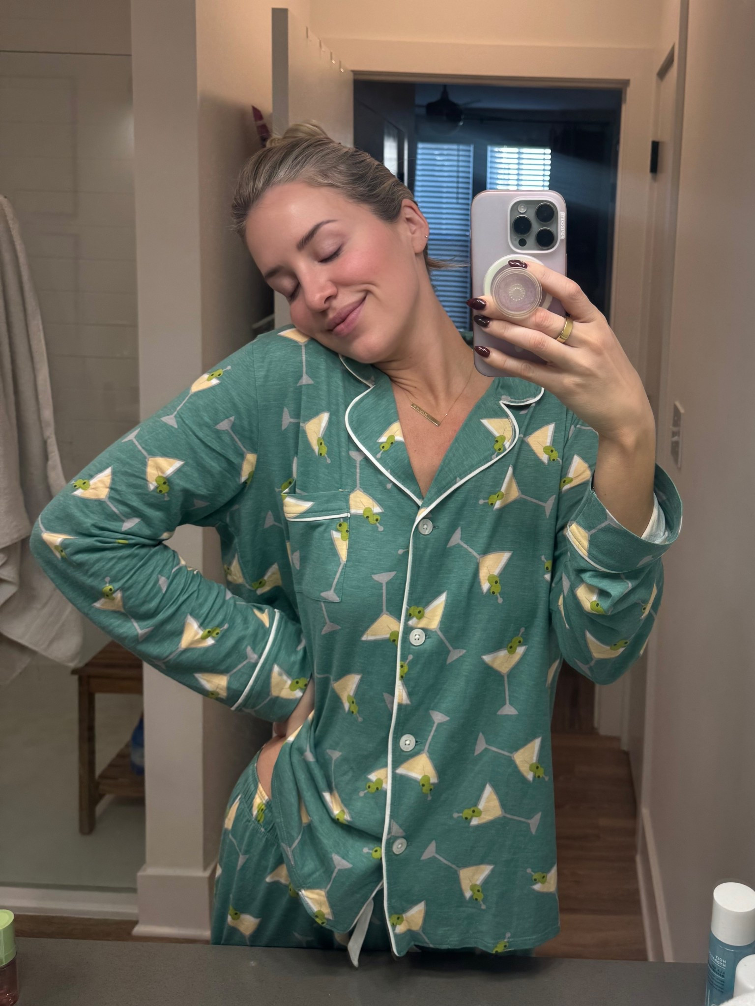 In love with these martini glass pajamas!!! So cute and under $40! I’m wearing a medium 

#LTKHoliday #LTKGiftGuide #LTKSeasonal