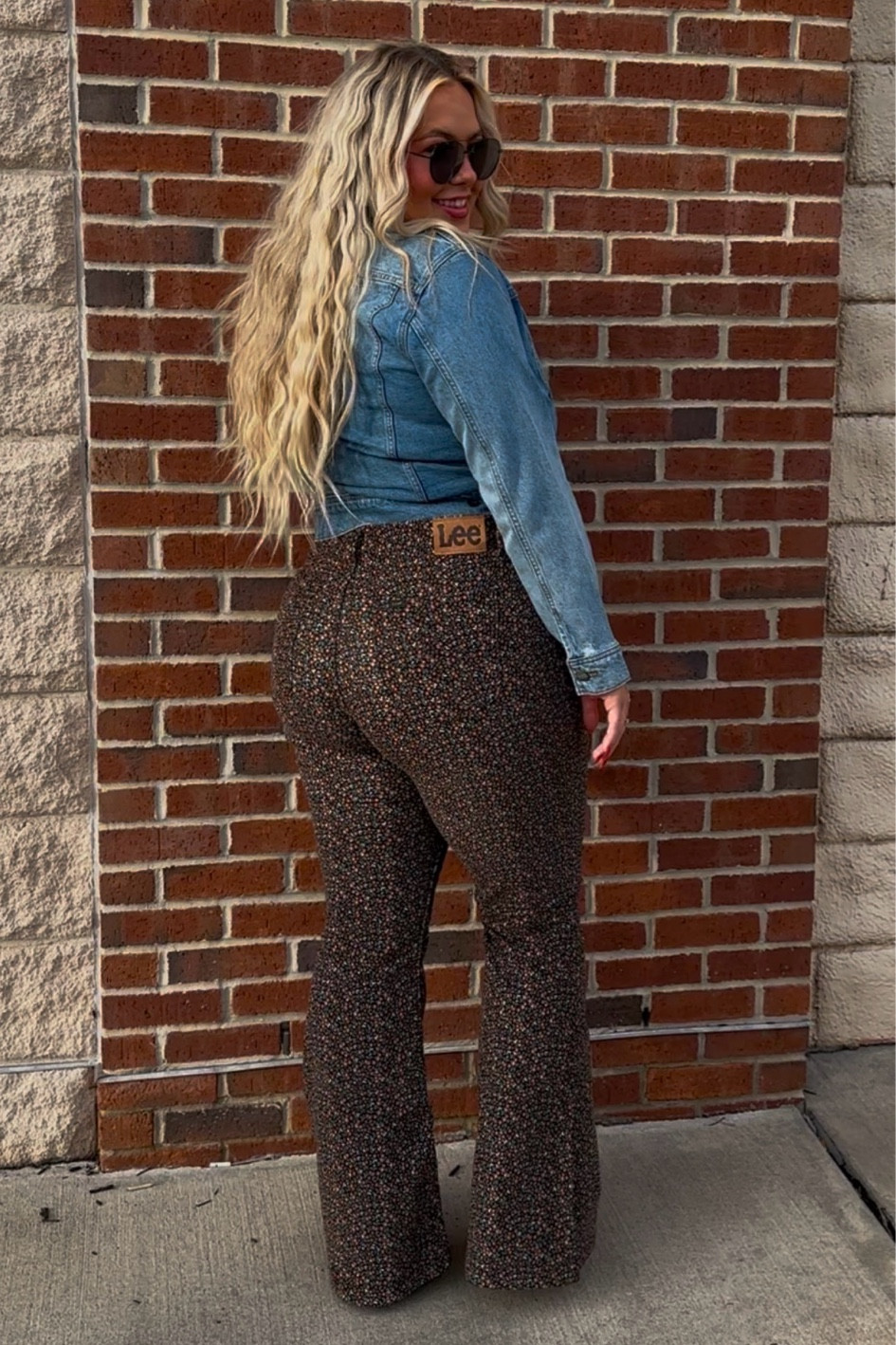 @leejeans is your go-to for effortlessly stylish outfits that fit every occasion. Known for their perfect blend of comfort and durability, Lee offers denim staples that work seamlessly into your everyday outfits and layers. #leepartner #leejeans

34 PANT
XL TOP
XL JACKET

#LTKSaleAlert #LTKFindsUnder100 #LTKStyleTip