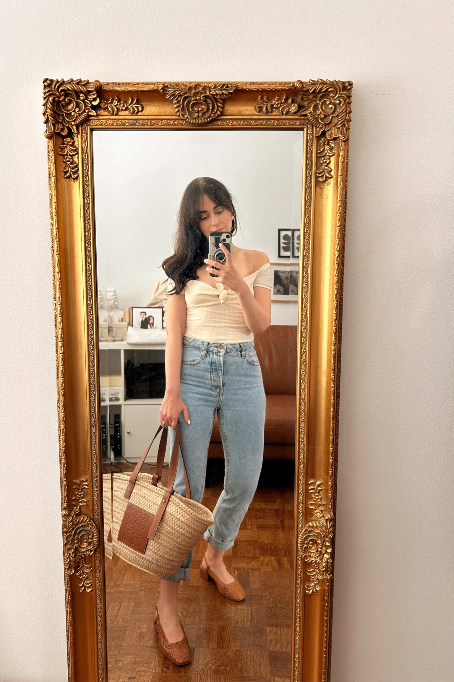 Top: Sezane
Jeans: Sezane
Shoes: Sezane
Bag: Loewe
Earrings: Mango

#LTKsummer
