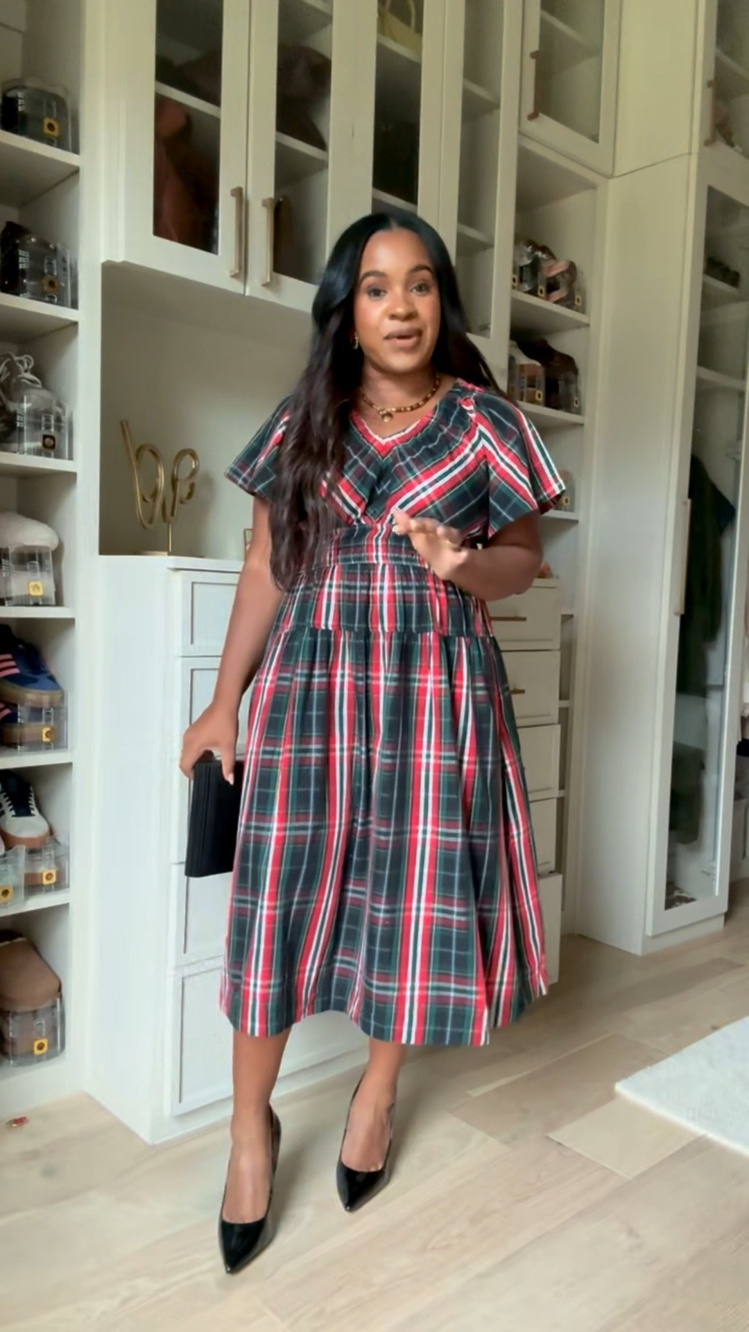 Loving this Walmart holiday dress! I’m wearing a medium!

#LTKSeasonal #LTKHoliday #LTKFindsUnder50