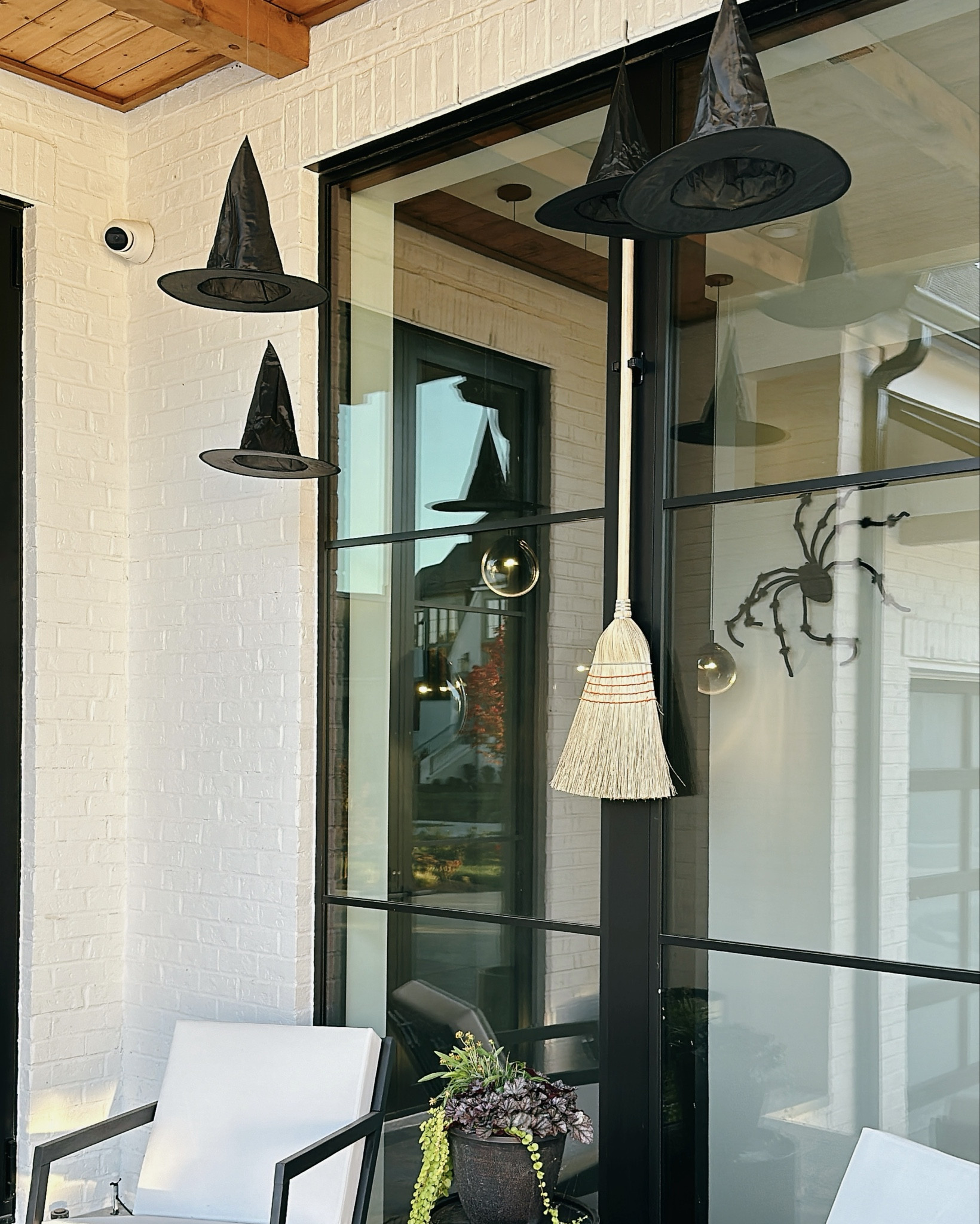 Simple Halloween fall porch decor

#LTKSeasonal #LTKHalloween #LTKHome