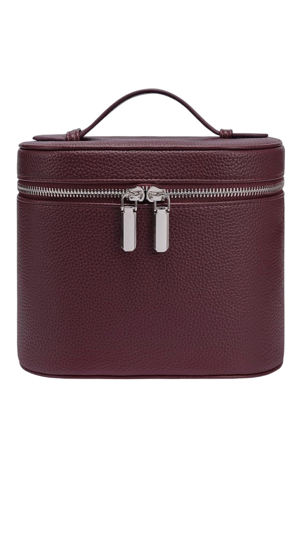 love this makeup case, it holds so much & looks really chic 

#LTKselfcare #LTKBeauty