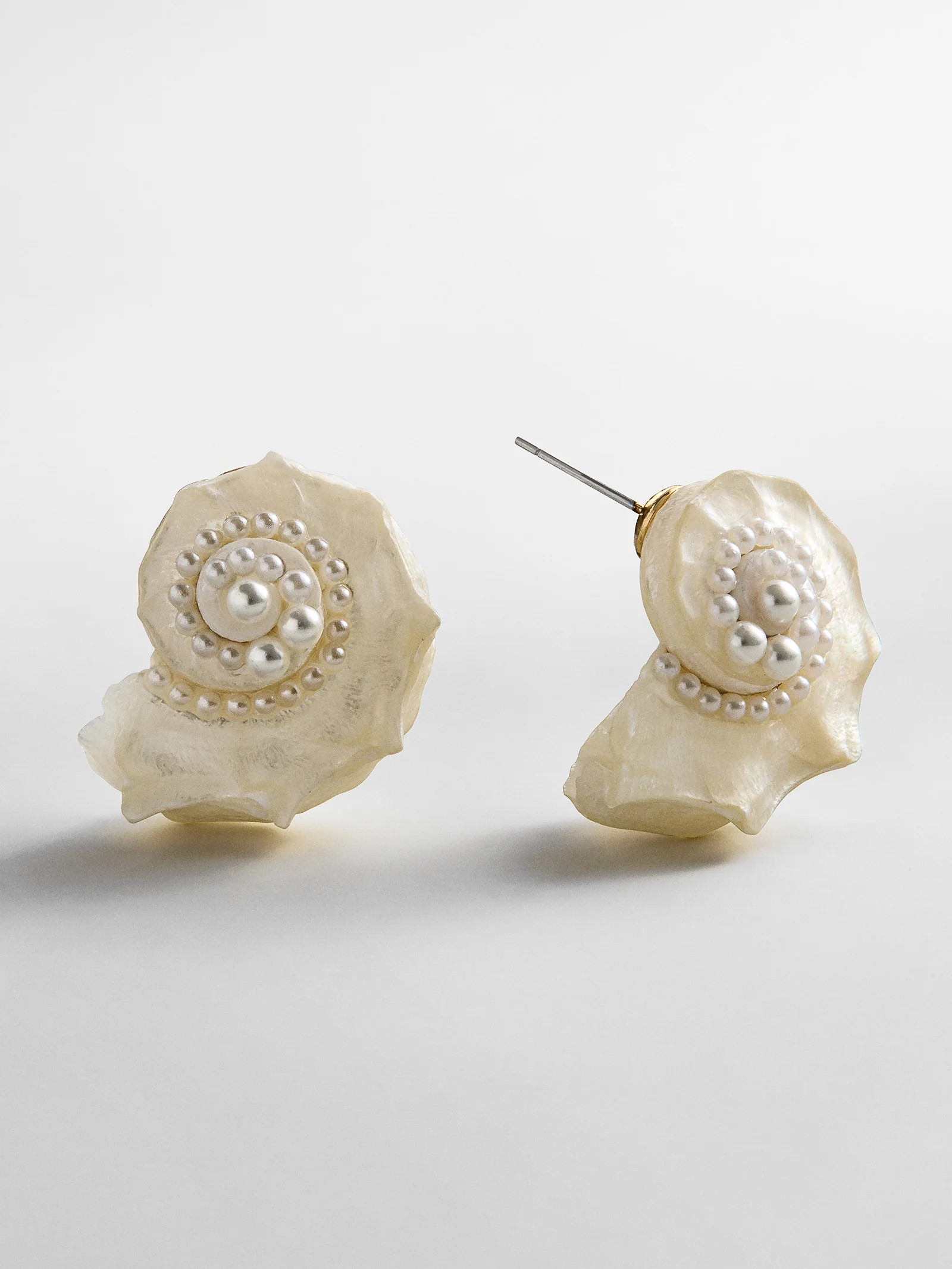 Santana Shell Statement Stud Earrings - Pearl | BaubleBar