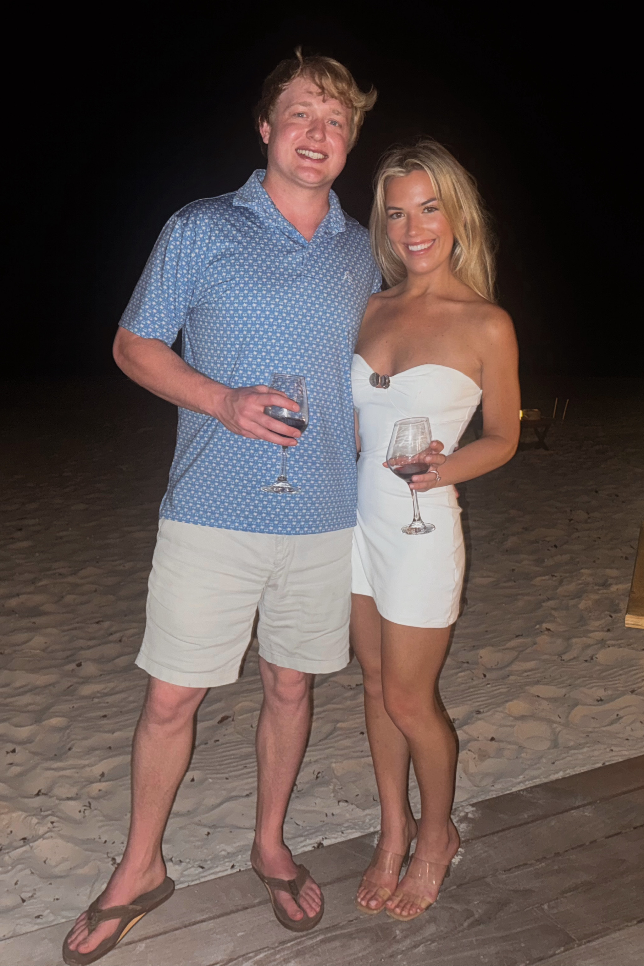 honeymoon outfits - dress is so cute and only $7 🐚

#LTKStyleTip #LTKFindsUnder50 #LTKTravel