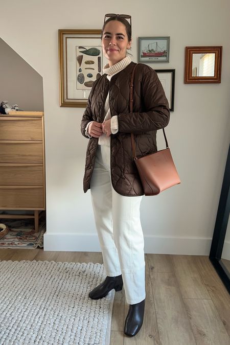 How to style everlane barrel pants — getting coffee 