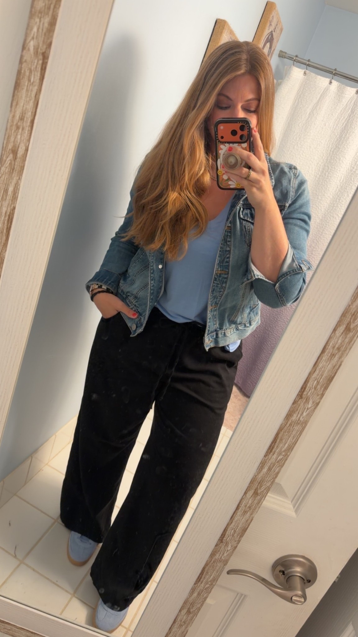 Casual teacher outfit 

#LTKootd #LTKgrwm #LTKMidsize
