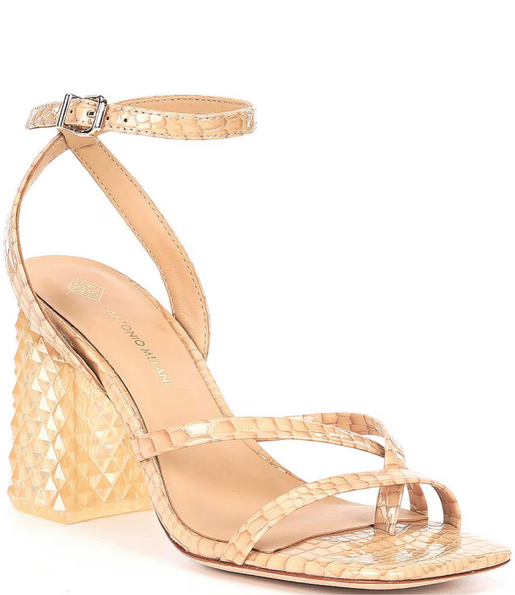 shoes from @dillards
true to size 

#LTKStyleTip #LTKU
