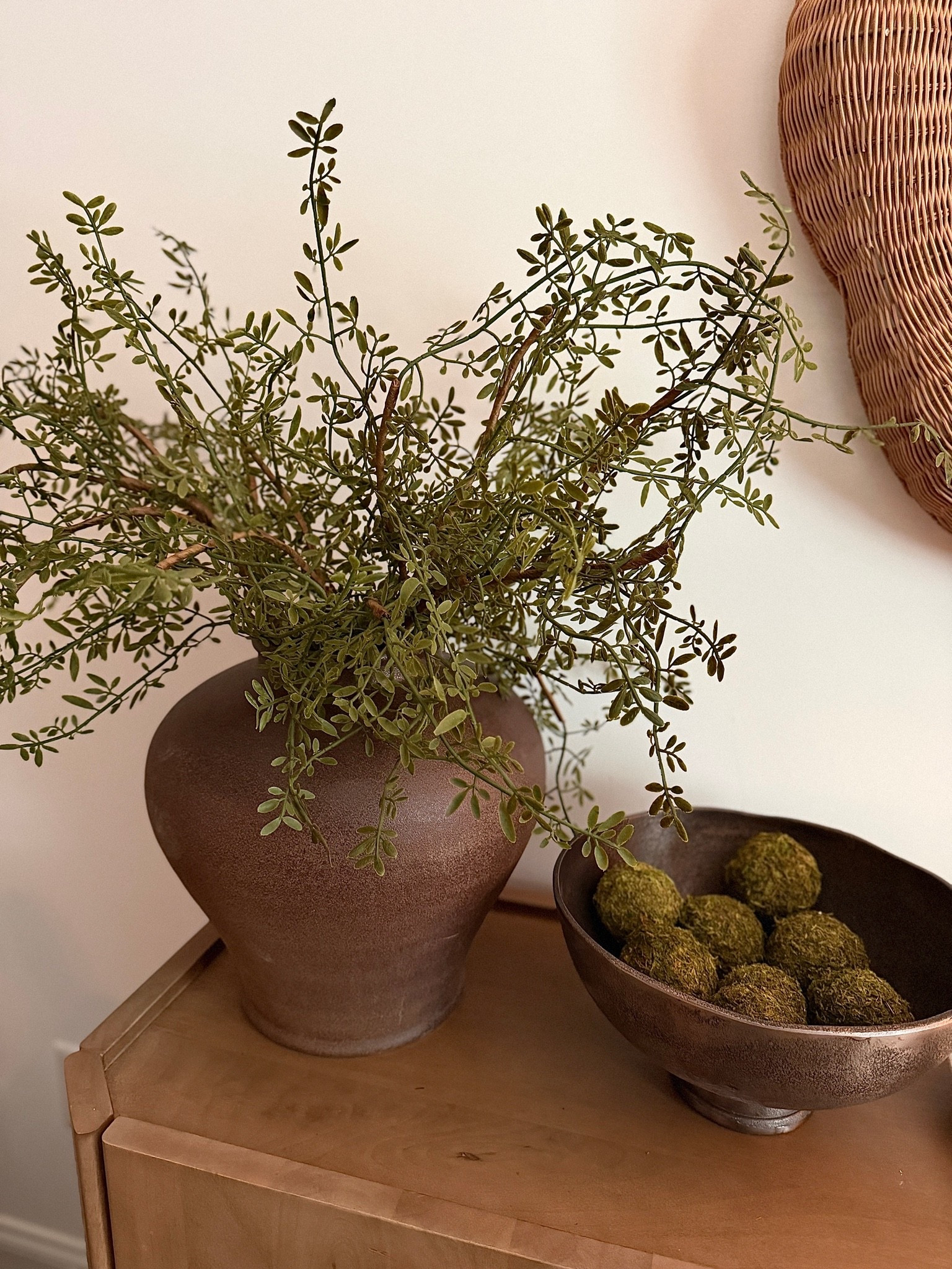 My favorite vase is on sale right now for Memorial Day! I filled mine with Myrtle stems. Also, I love the rubbed bronze pedestal bowl beside it!