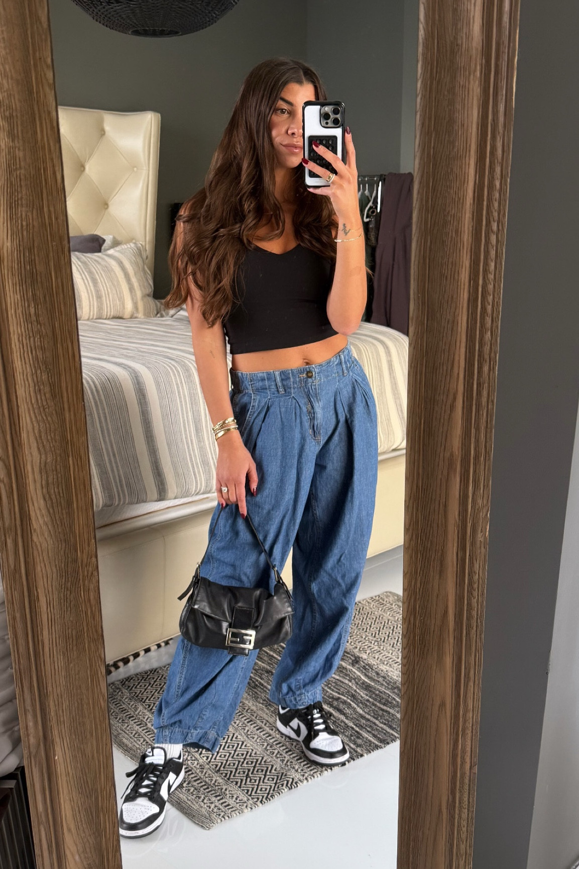 Tank is lululemon dupe from Aerie! You need in every color. Wearing size M

“Jeans” are so soft/comfortable (I always travel in them) They’re from Amazon😅

Sneaks TTS