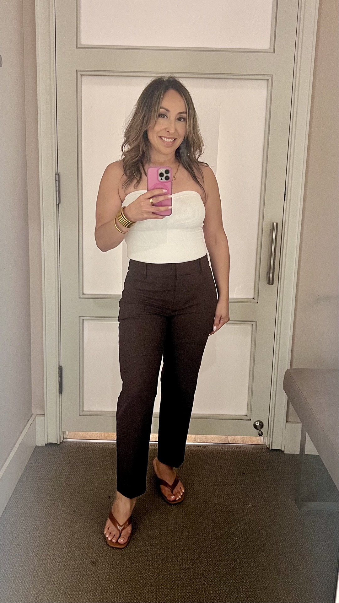 The perfect chocolate pair of pants! These brown pants are everything! They were 50% off and so worth it that I got the white ones too.  Also, they come in petite!!

#LTKootd #LTKWorkwear #LTKPetite