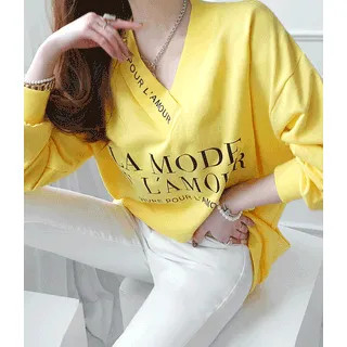 GUMZZI - V-Neck Letter Pullover | YesStyle | YesStyle Global