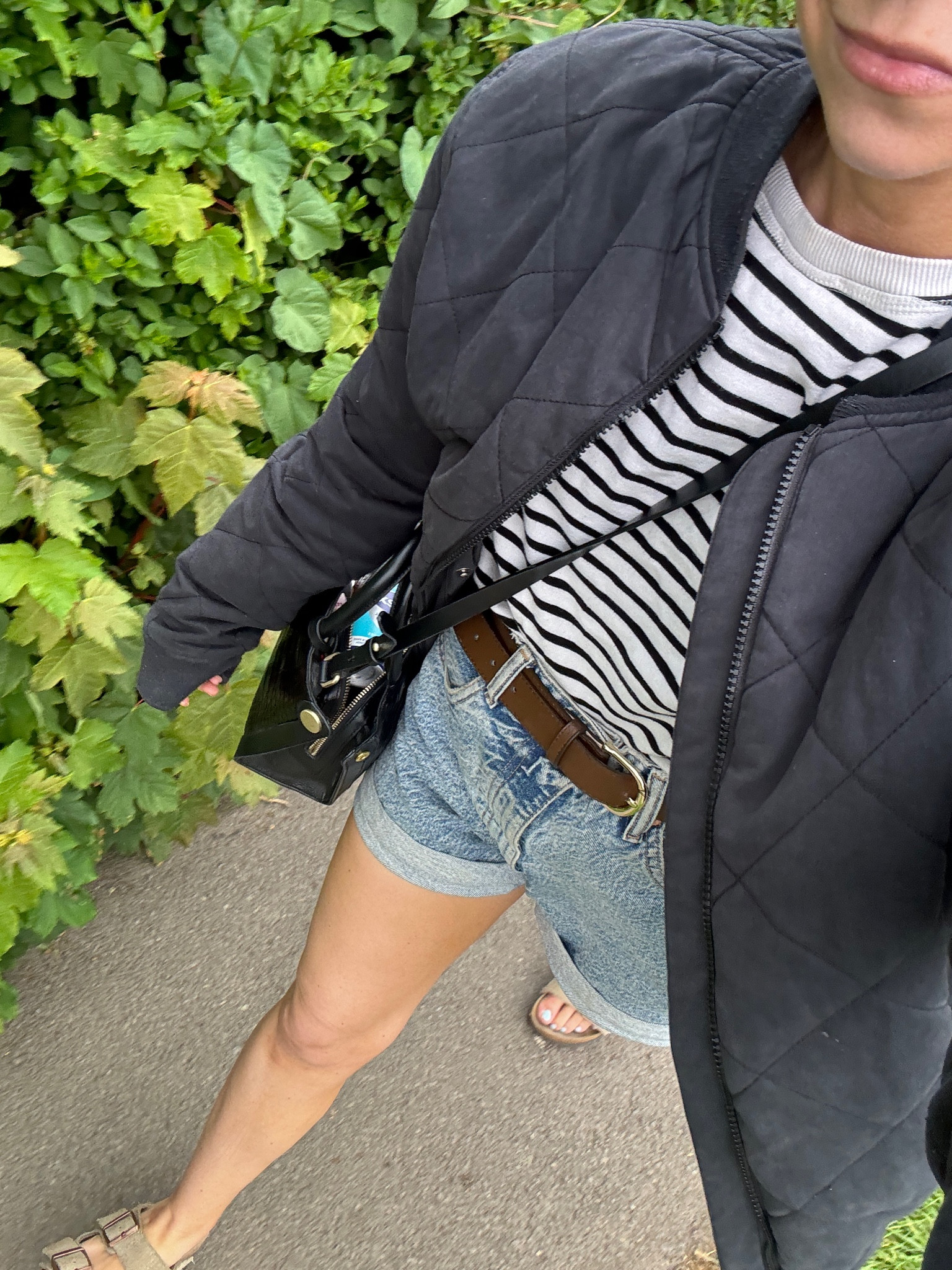 Everyday mum outfit 

Similar items below - bomber jacket, stripe top, denim mom shirts and Birkenstock Arizona’s 



#LTKeurope #LTKSeasonal #LTKstyletip