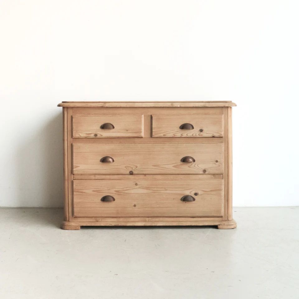 Pine Drawer Chest | Elsie Green US