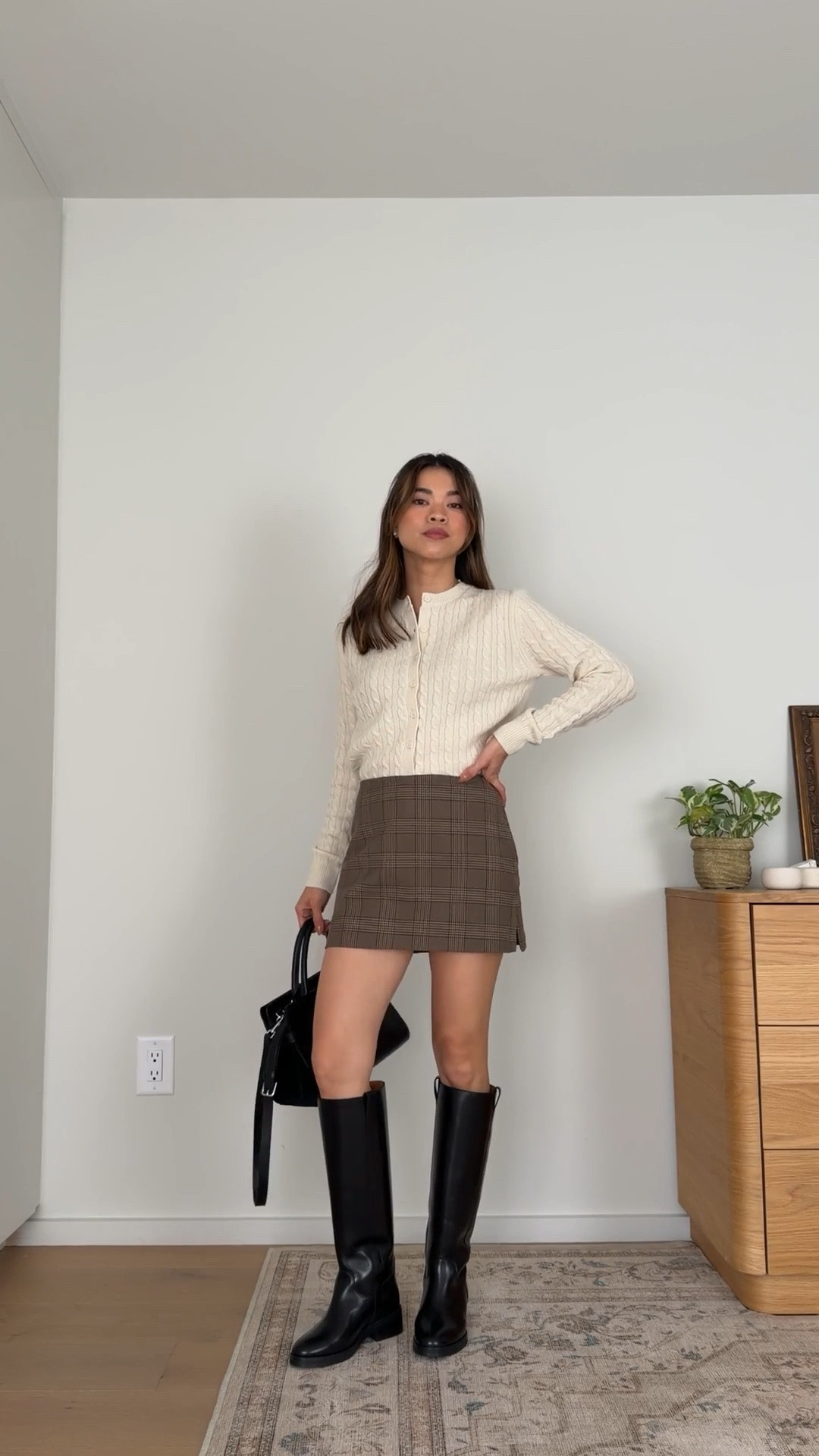 The cutest skort from @Aritzia! I love that it comes with built in shorts.

Sizing info:
-Aritzia Wool Cashmere Noteworthy Cardigan (Size XS in Seaside Cream)
-Aritzia Roundup Skort - Eversential Light (Size 0 in Brown Taupe)

Aritzia best sellers, best pieces from Aritzia for petite, Aritzia skirts for petite, what skirt from Aritzia will fit if youre petite, Petite style guide, how to dress if you’re petite, Petite style, petite fashion, mom outfit, mom style, petite skirt, petite outfit ideas, petite outfits, best skirt for petite, petite skort, fall style, fall outfits, autumn outfit, vacation outfits, Aritzia try on, fall boots, tall boots

#LTKootd #LTKSeasonal #LTKPetite