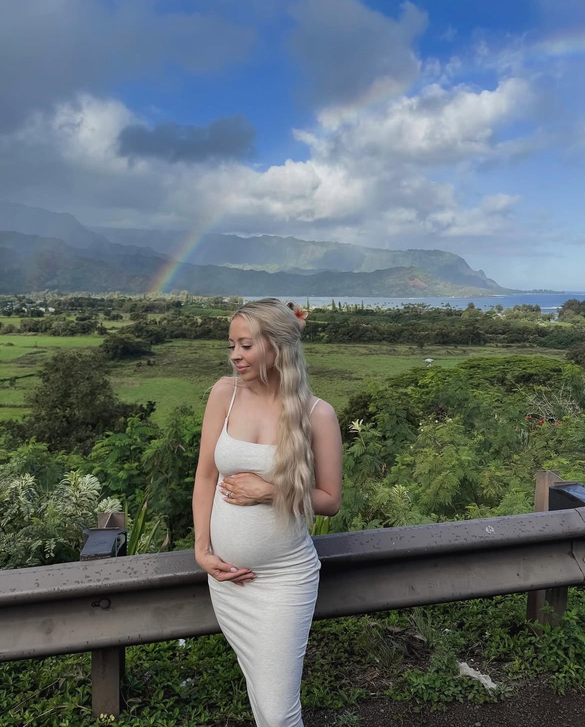 Take me back to Hawaii 🤍 This dress is so comfy and cute!

#LTKBump #LTKStyleTip #LTKTravel