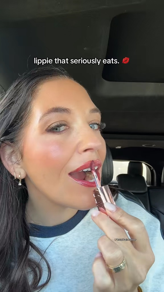 L’Oréal Hyaluron Lip Stain
Why I love it:
• Lightweight lip stain with hydration
• Comfortable for dry or aging lips
• Easy everyday color without constant touch-ups

Note: I tap this on and let it set for a softer, natural finish.

#LTKOver40 #LTKBeauty #LTKgrwm