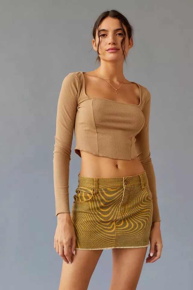 UO Amanda Low-Rise Denim Mini Skirt | Urban Outfitters (US and RoW)