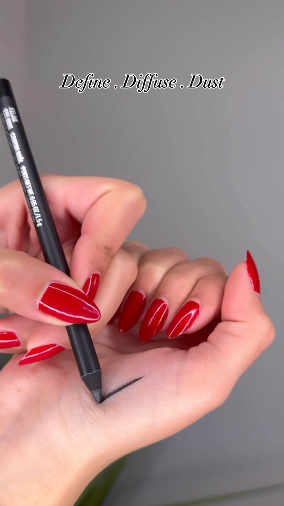 Mac Cosmetics Eye Kohl 🖤
.
🔖 Subscribe to my LTK for more
.
🔖 Follow @its.sandyibrahim for more

#LTKWorkwear #LTKBeauty #LTKStyleTip