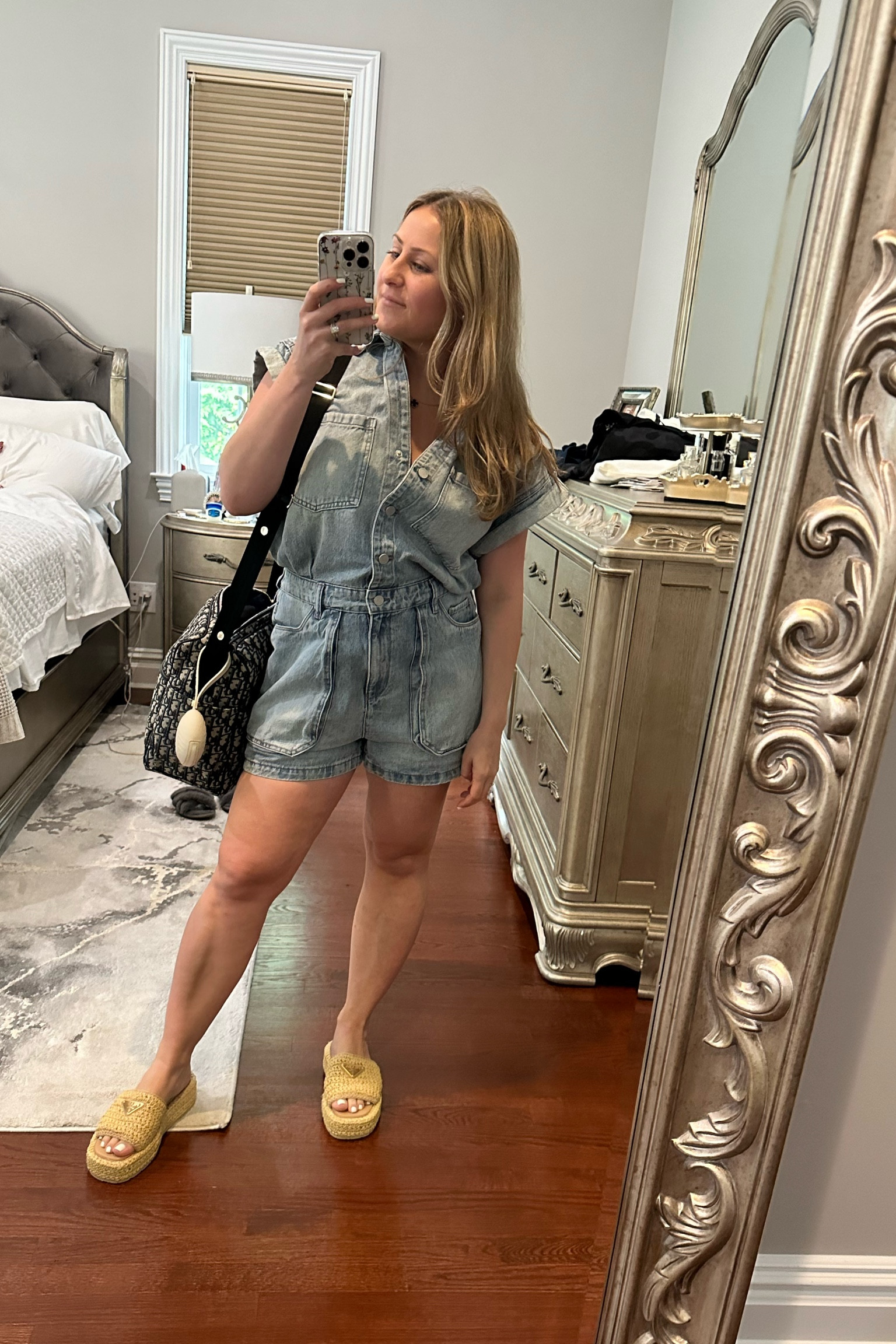 Romper 60% off today.  Left in size small only (which is what I’m wearing)