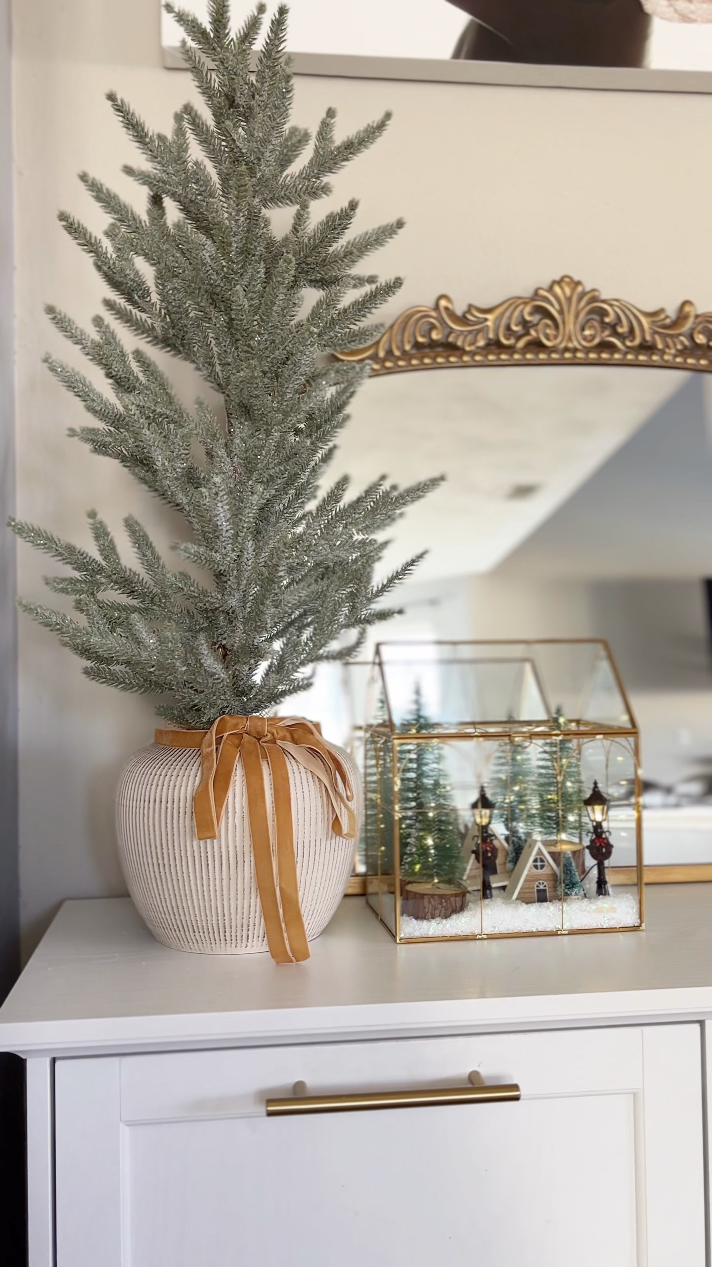This $10 glistening frosted pine tree from Hobby Lobby is just too good not to share 😍✨
Such a steal & so sparkly in person 🎄






















.
.
.
.
.
.
#christmasfinds #hobbylobbychristmas #hobbylobbyfinds #christmasdecor #holidaydecor #cozychristmas #cozyhomedecor 

#LTKHome #LTKSeasonal #LTKHoliday