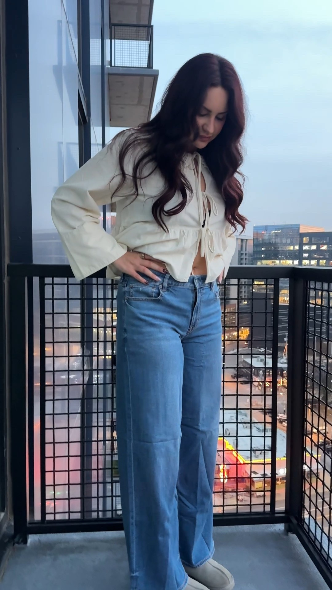 Just snagged these baggy low rise jeans from American Eagle, I’m wearing a size 10 long and I’m 511 for reference! I love how stretchy these are, super comfortable compared to some other jeans that I own 😌

#LTKGiftGuide #LTKSeasonal #LTKCyberWeek