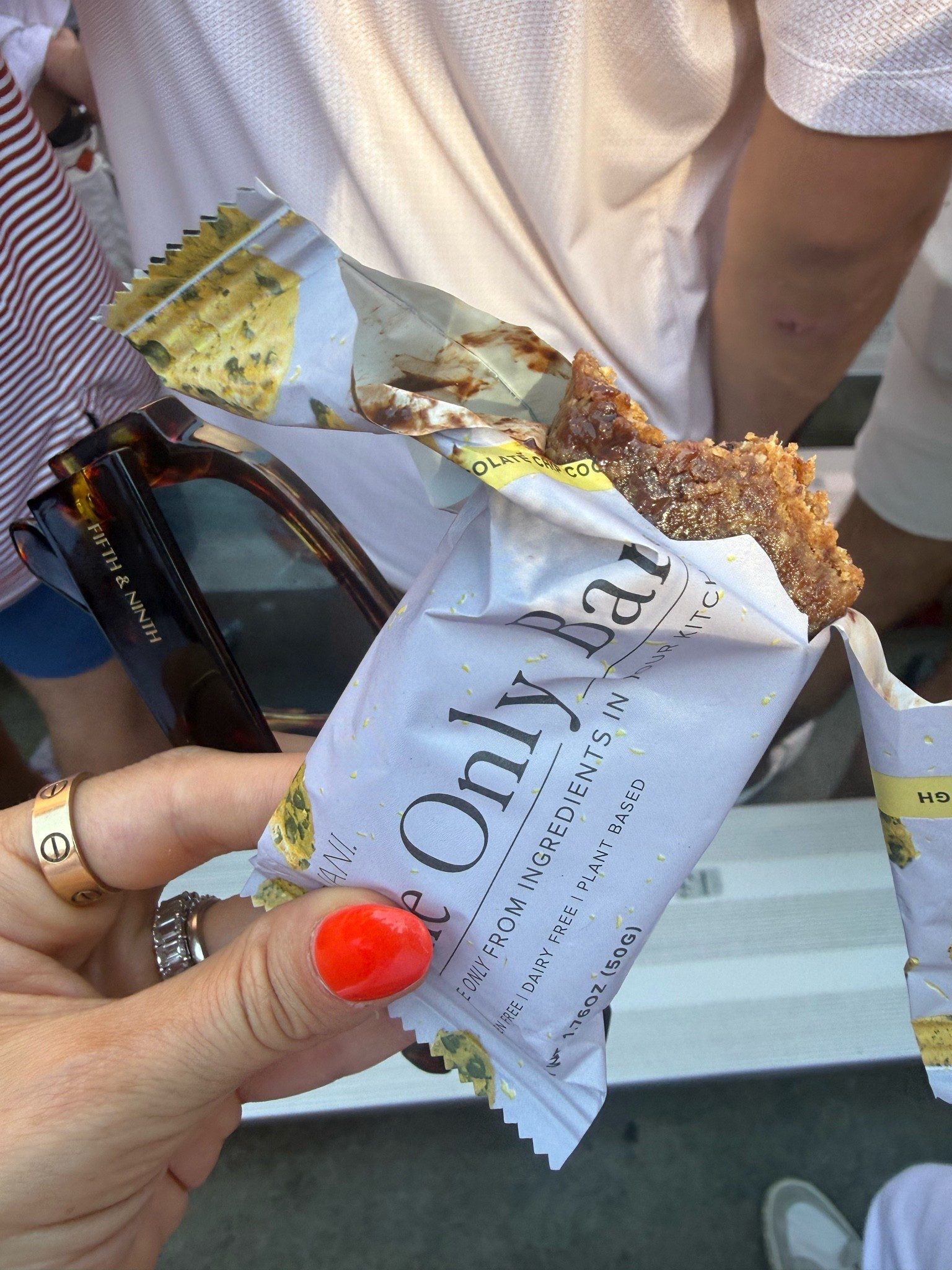 These are the cleanest snack bars! Taste so good too