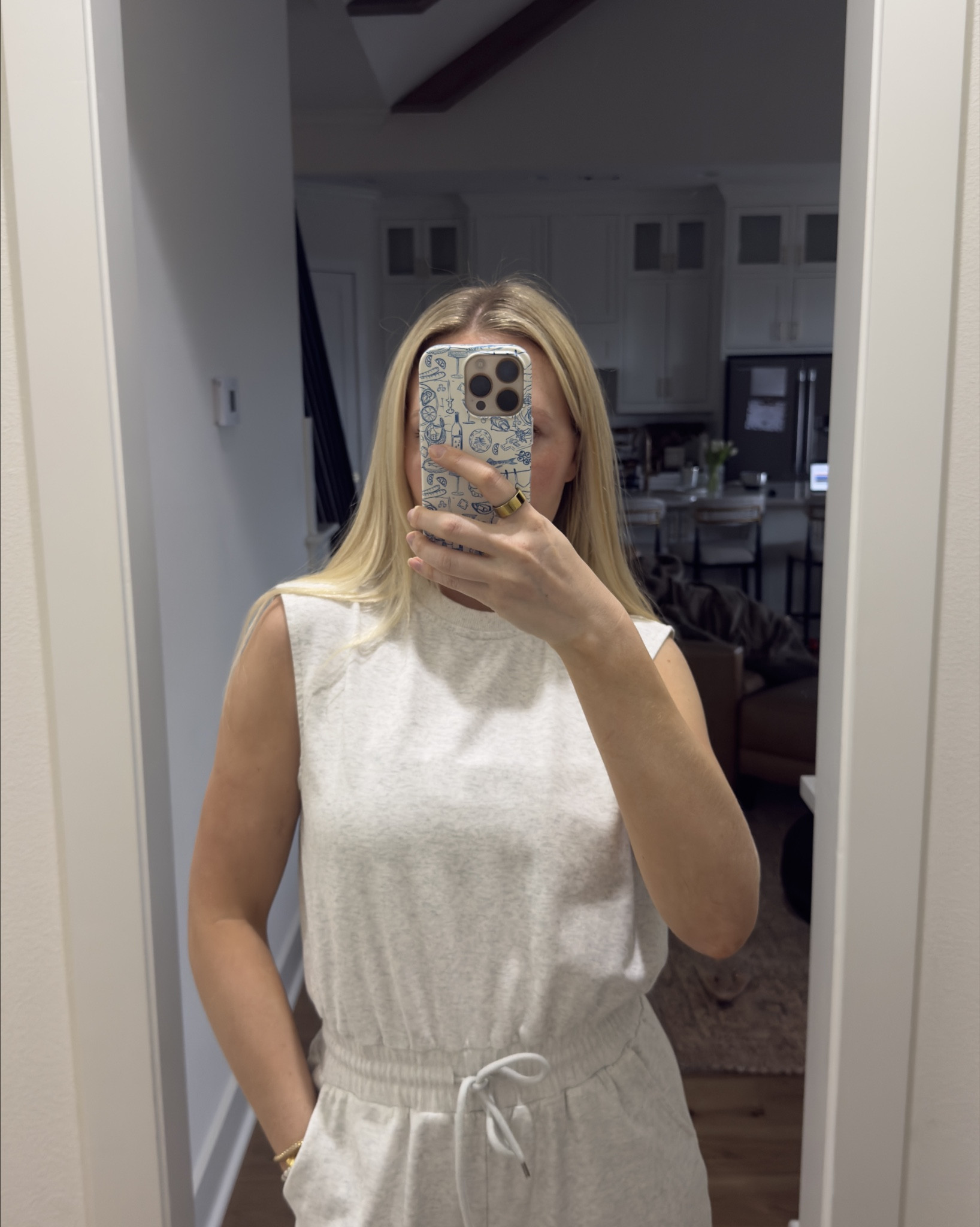 Obsessed with my new phone case!! The blue and white pattern with all the summer vibes — cocktails, picnics, charcuterie boards, bikinis — it’s giving everything warm weather! Linking it here along with a few other Casely styles I love 🤍

#LTKSeasonal #LTKootd