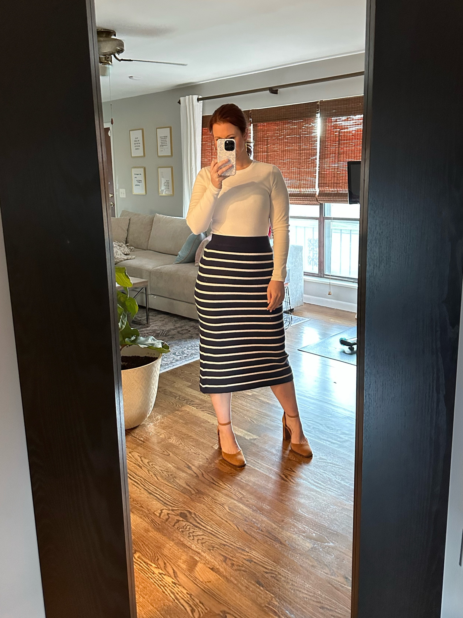 The perfect fall skirt for work to weekend! #anntaylor #falloutfits #fallinspo 

#LTKSaleAlert #LTKFindsUnder100 #LTKOver40