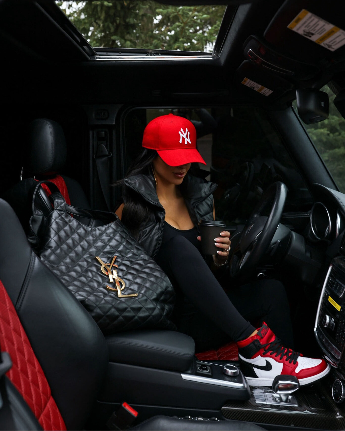 Casual winter outfit
Amazon puffer vest
Amazon catsuit
Nike air Jordan’s


#LTKfindsunder50 #LTKfitness #LTKfindsunder100