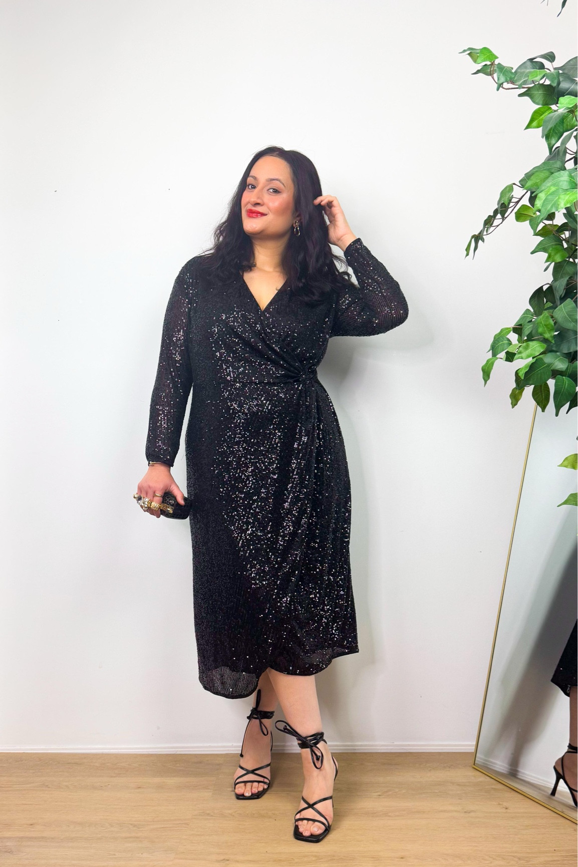 My favourite sequin dress from last year is back in stock and restocked in all sizes! 🖤 

Shop on my LTK 🔗 link in bio‼️ 

Follow me for daily midsize friendly styled outfits ✨ 

#sequindress #festivewear #partywear #partyweardress #festivedress #festiveoutfit #holidaydress #holidayfashion #canadianfashionblogger #midsizefashion #ltkfashion #ltkunder100 #ltkholidaystyle #blackdress #hmstyle #hmxme #amazonfashionfinds #founditonamazon #amazonfinds #amazonfashion 

Sequin dress, holiday dress, festive dress, party wear, new year eve dress, party dress, holiday party, Canadian fashion blogger, midsize fashion