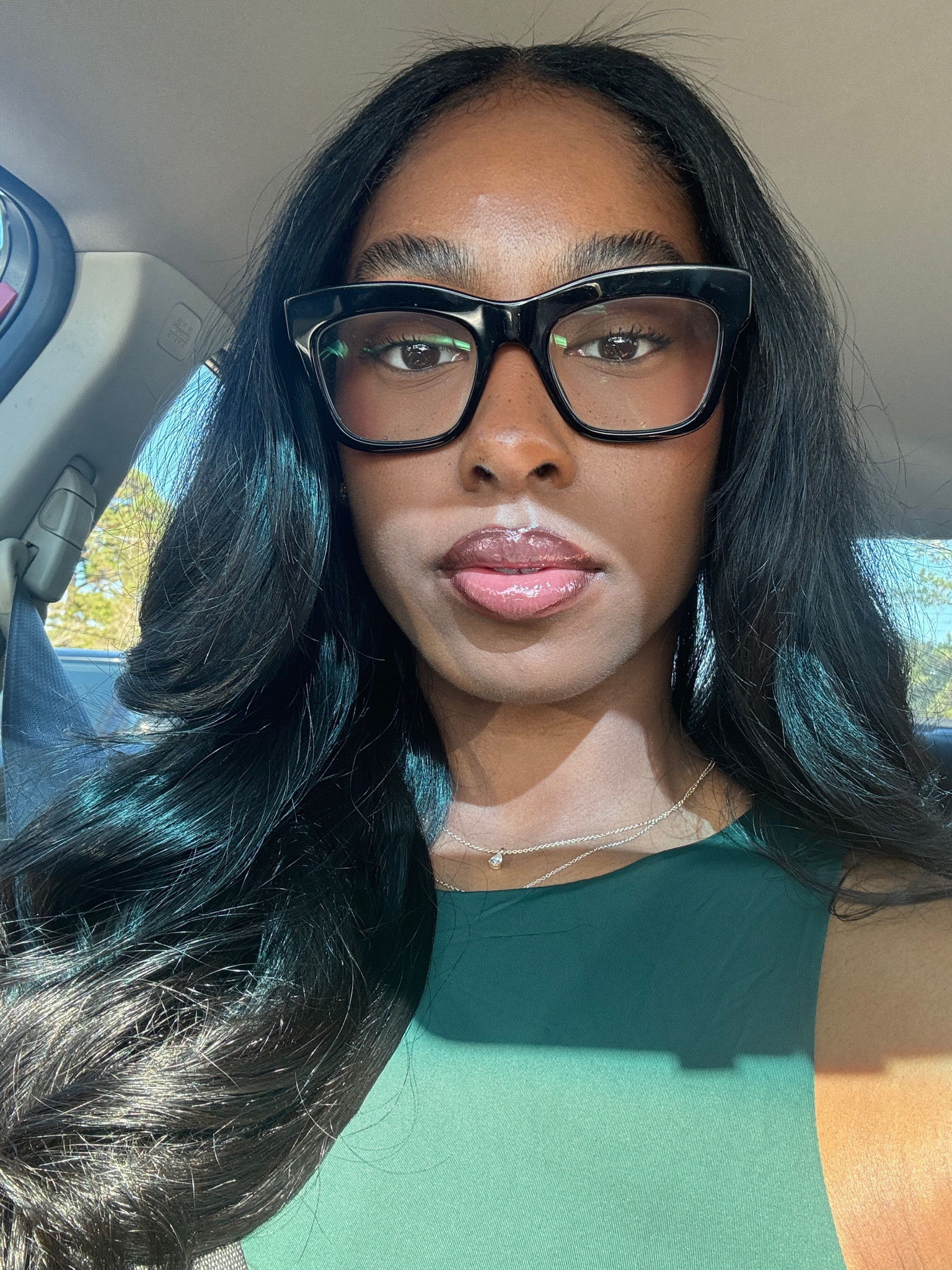 My brows have been thriving lately and it’s because of two products. This new routine has consistently given me perfect brows 

Elf Laminating brow gel 
NYX micro brow pencil ( espresso)

#LTKBeauty #LTKFindsUnder50