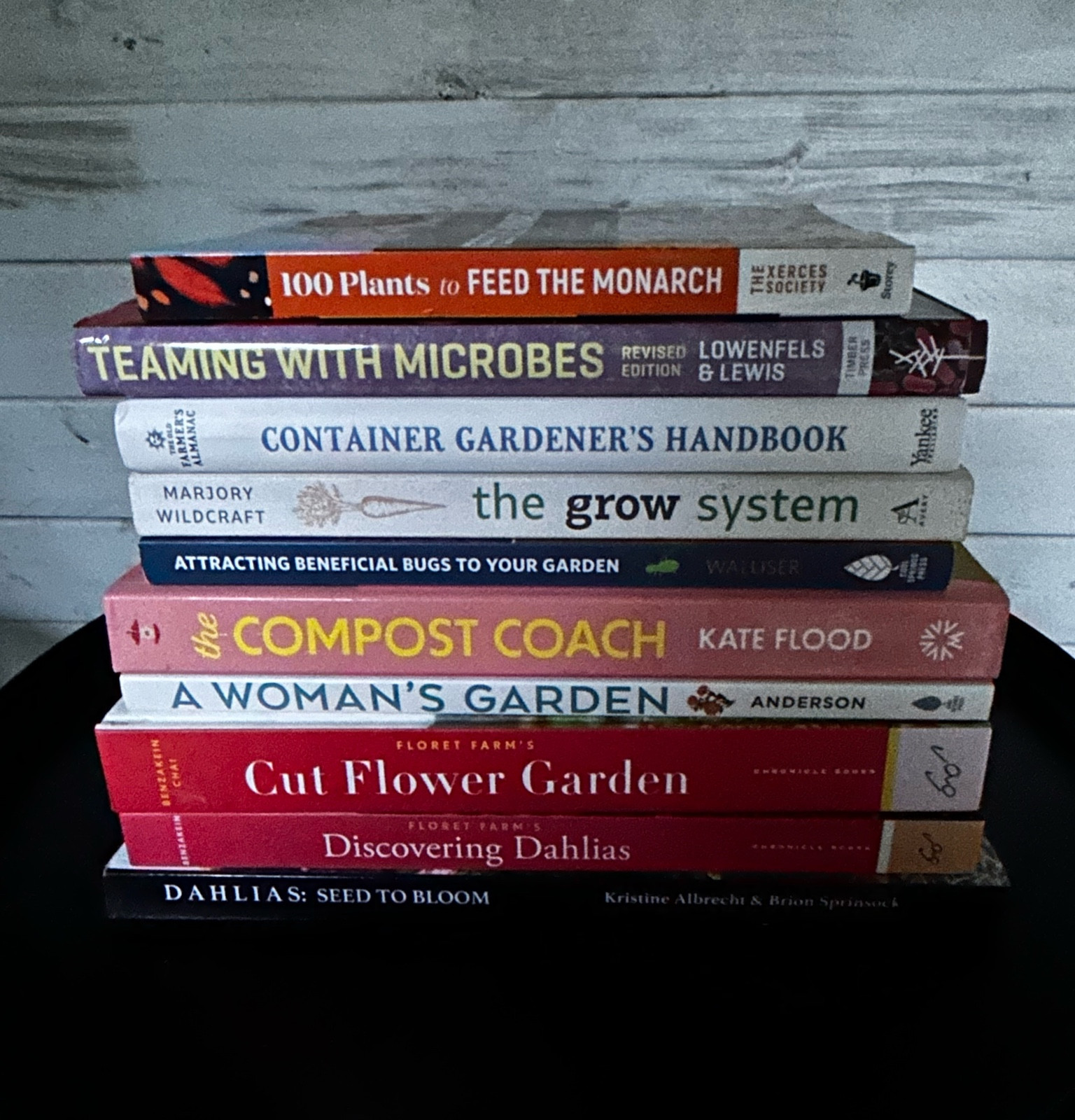 My favorite gardening books
I consider “teaming with microbes” the most important of all of these. Followed by “attracting beneficial bugs"