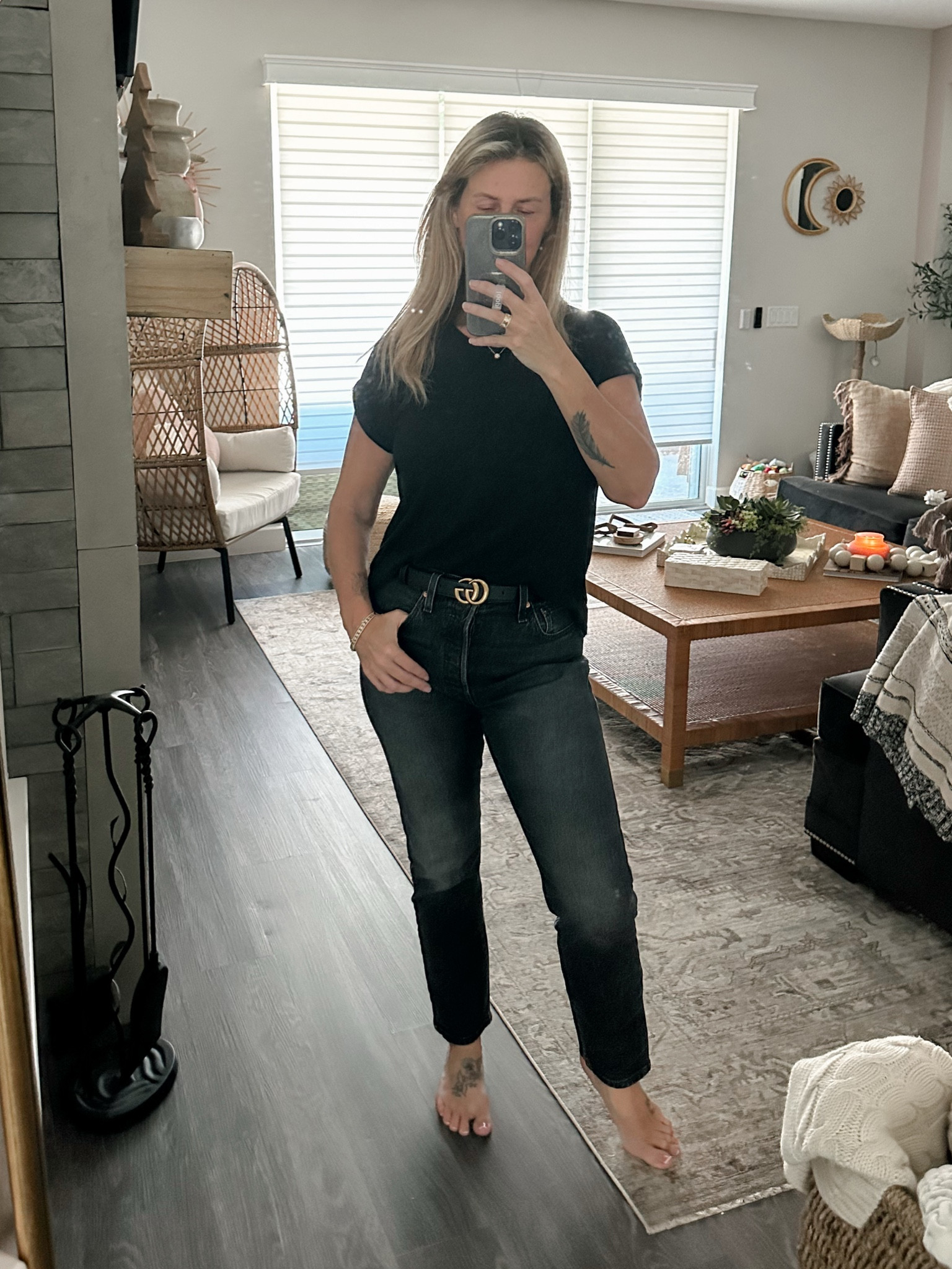 Casual New Year’s Eve I am beyond obsessed with Levi’s again these 501 skinny jeans with button fly are my fave fit in every tone, but also love the 501 original and the boyfriend, skinny okay lots of the fits are amazing but today rocking the skinny 501 happy new year xoxo #denim #jeans #levis #501 #bestjeans #nye #newyear 

#LTKStyleTip #LTKOver40 #LTKSaleAlert