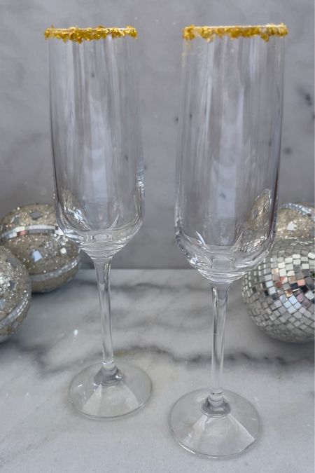 NYE champagne glasses

#champagneglasses #glassware #nye #nyeparty

#LTKHoliday #LTKparties #LTKhome