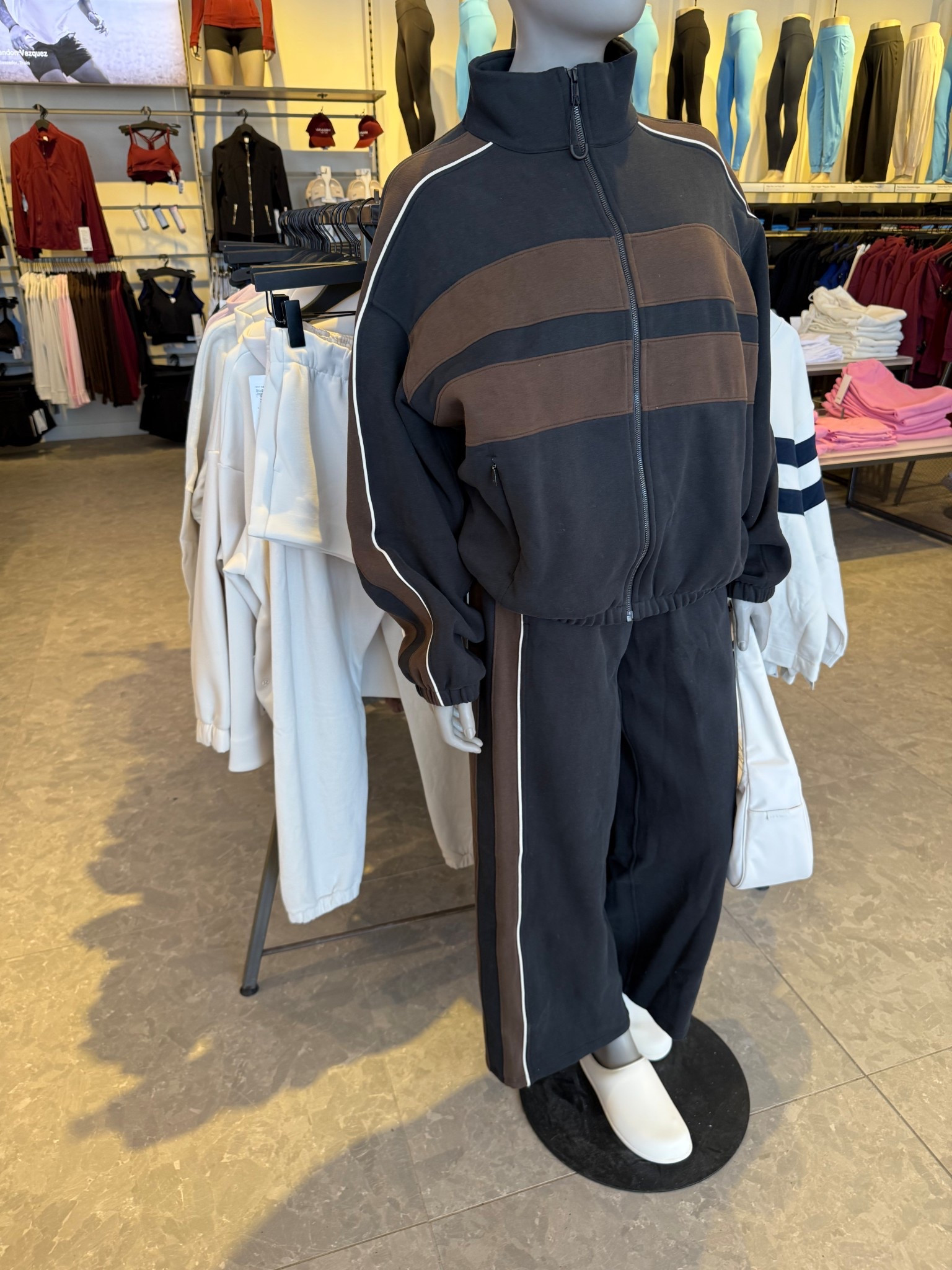 Lululmeon, matching set 

#LTKFestival #LTKActive #LTKSeasonal