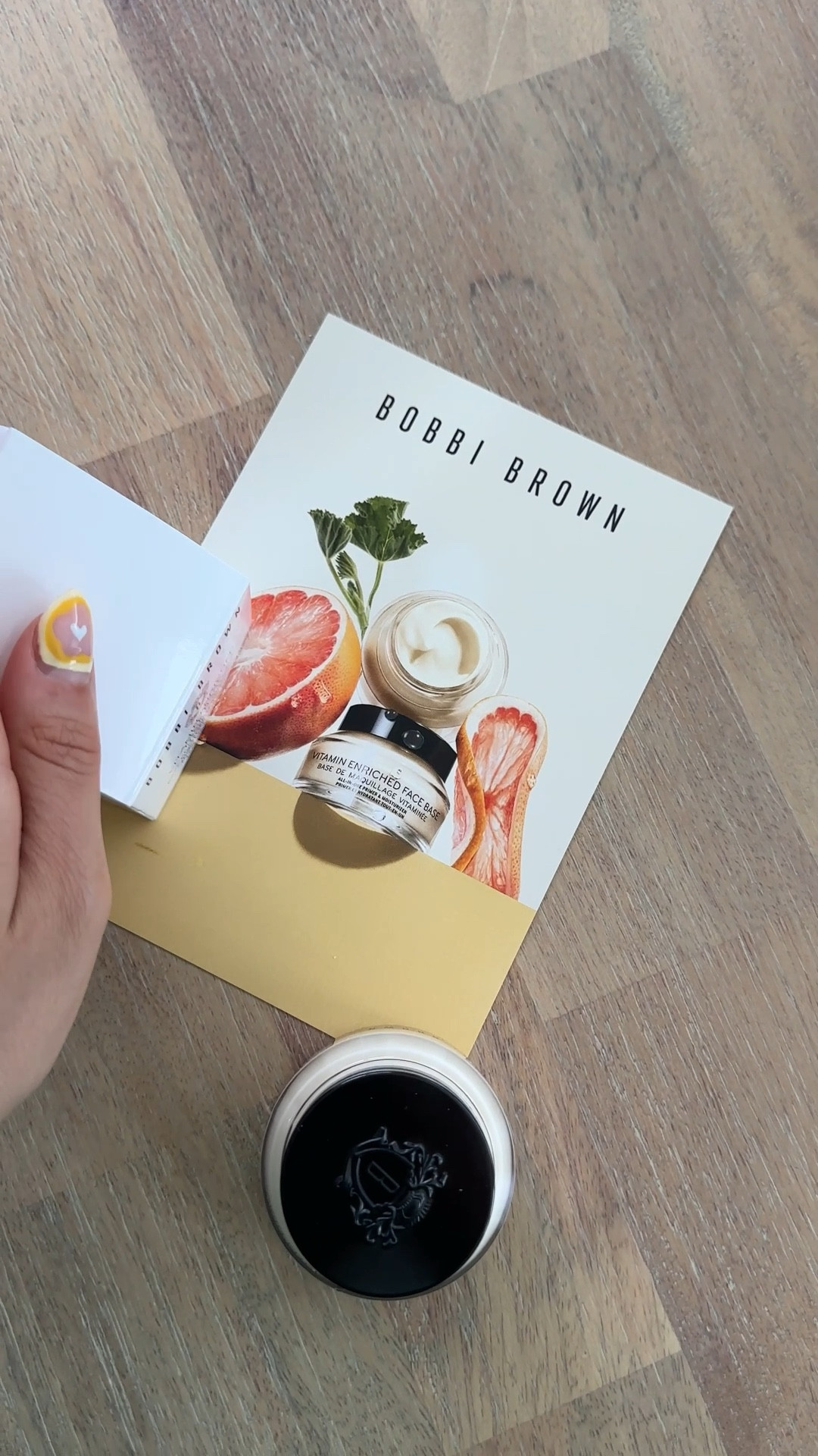 Bobbi Brown is heaven for me.. So excited to start using this!

#LTKGiftGuide #LTKFindsUnder100 #LTKBeauty