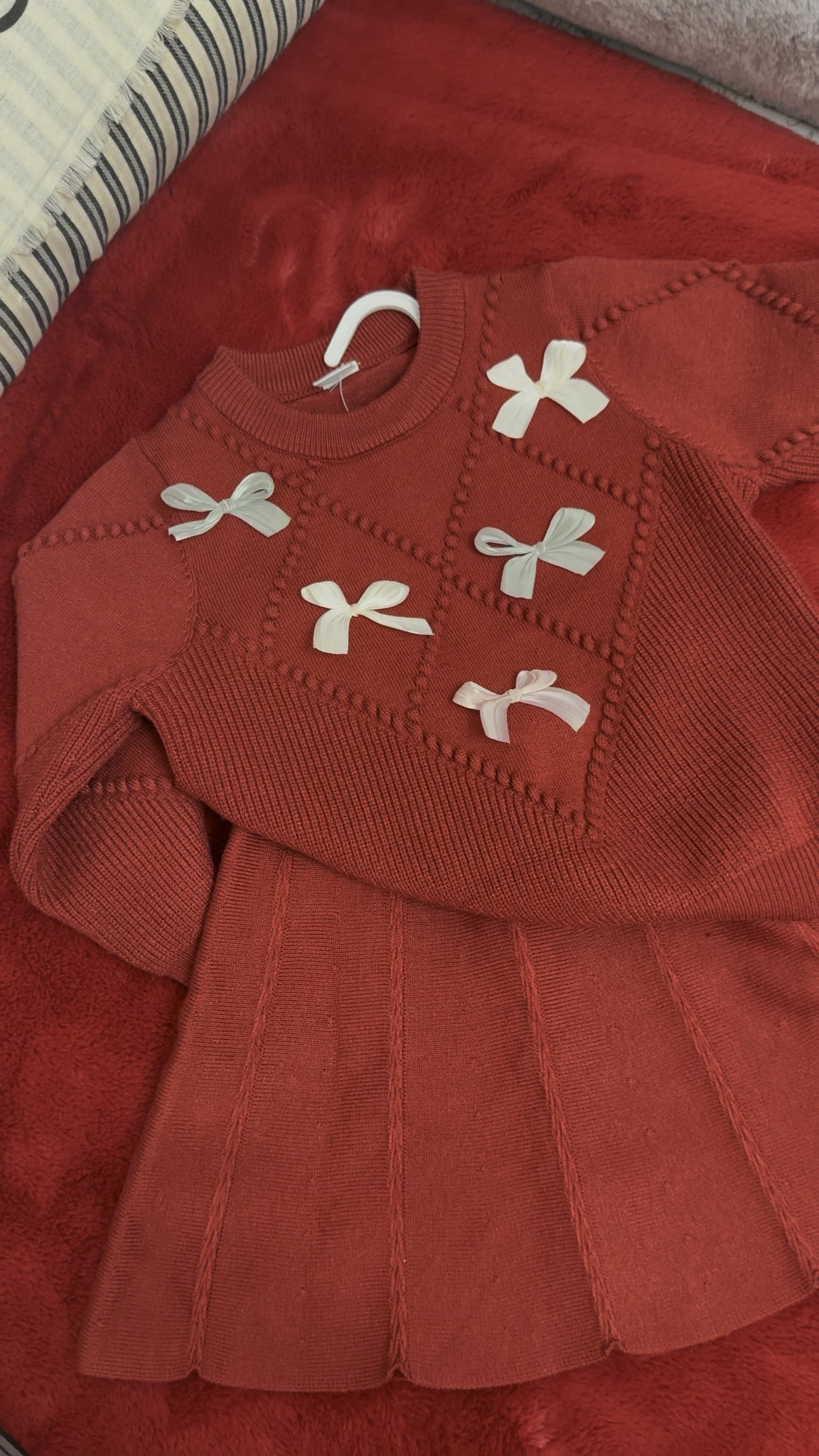 Cute toddler winter outfits ❄️✨
Think cozy layers, soft knits, warm jackets, and comfy pants that keep them cute and comfy all season long.
I linked all my favorite toddler winter outfit finds on LTK so getting them dressed is easy and adorable.

#toddlerwinteroutfits #winterkidsfashion #cozykids #toddlerstyle #kidswinterwear #LTKkids #LTKfinds #LTKsale #shoppingfavorites #onlineshopping #parentapproved #ShoppingWithPriiincesss #Atlantamom #AtlantaCreator #Atlantacontentcreators

#LTKBaby #LTKSeasonal #LTKKids