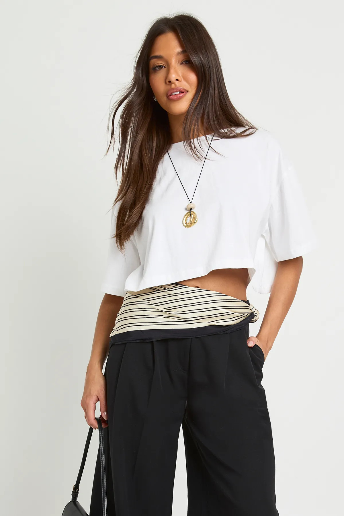 White Basic Oversized Boxy Crop T-Shirt | Boohoo | Boohoo.com (UK & IE)